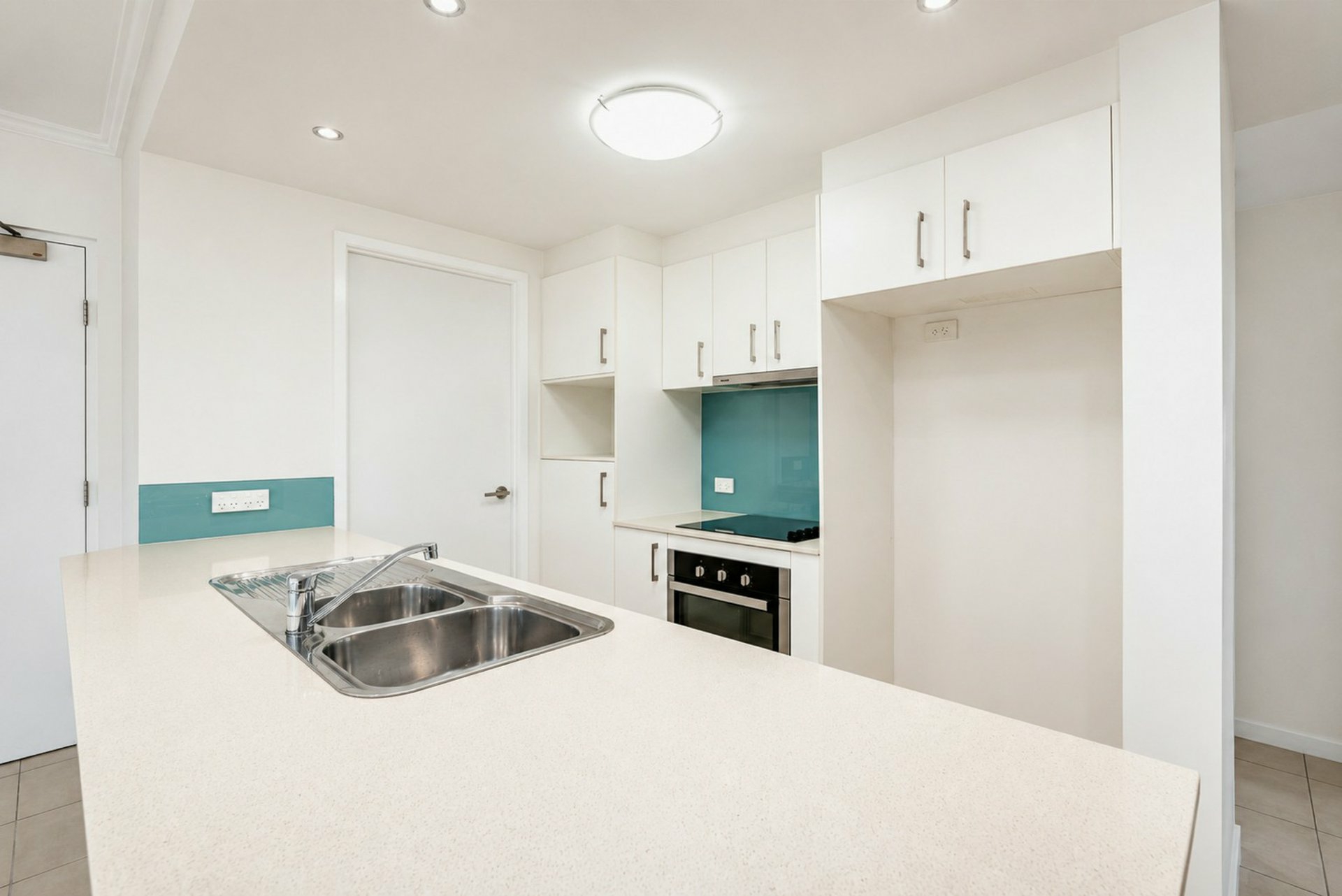Unit 15/150 Middle Street — photo 7 of 22