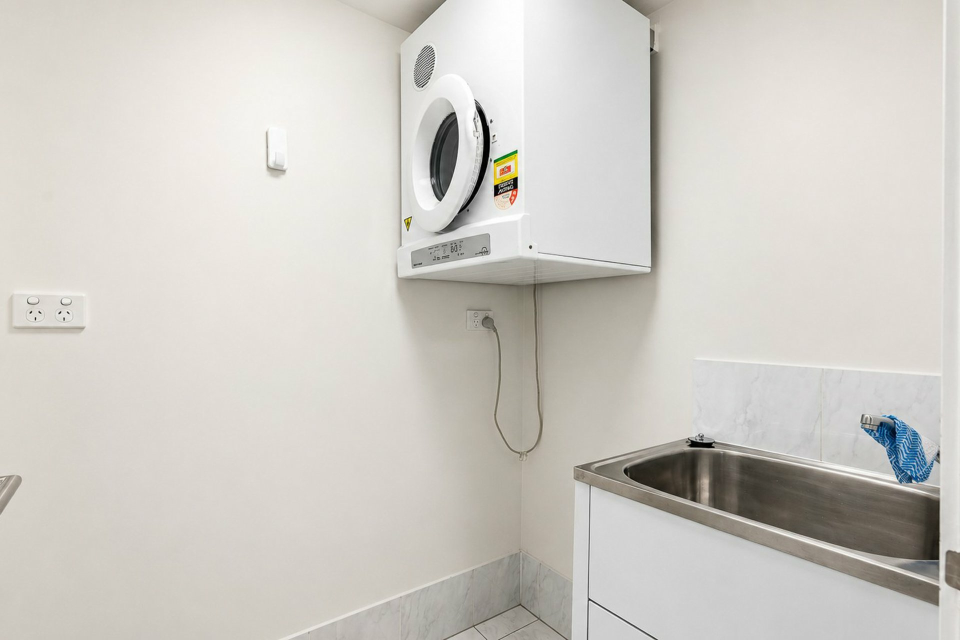 Unit 15/150 Middle Street — photo 9 of 22