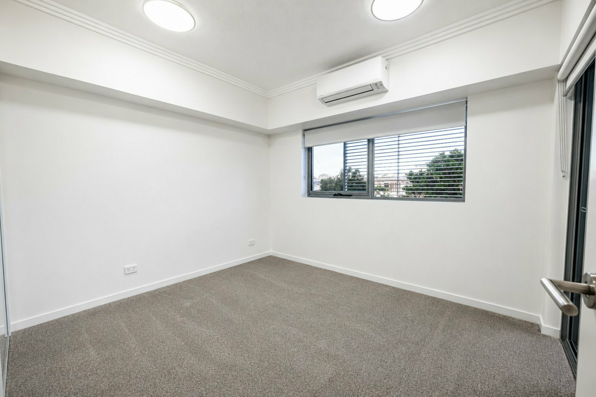 Unit 15/150 Middle Street — photo 10 of 22