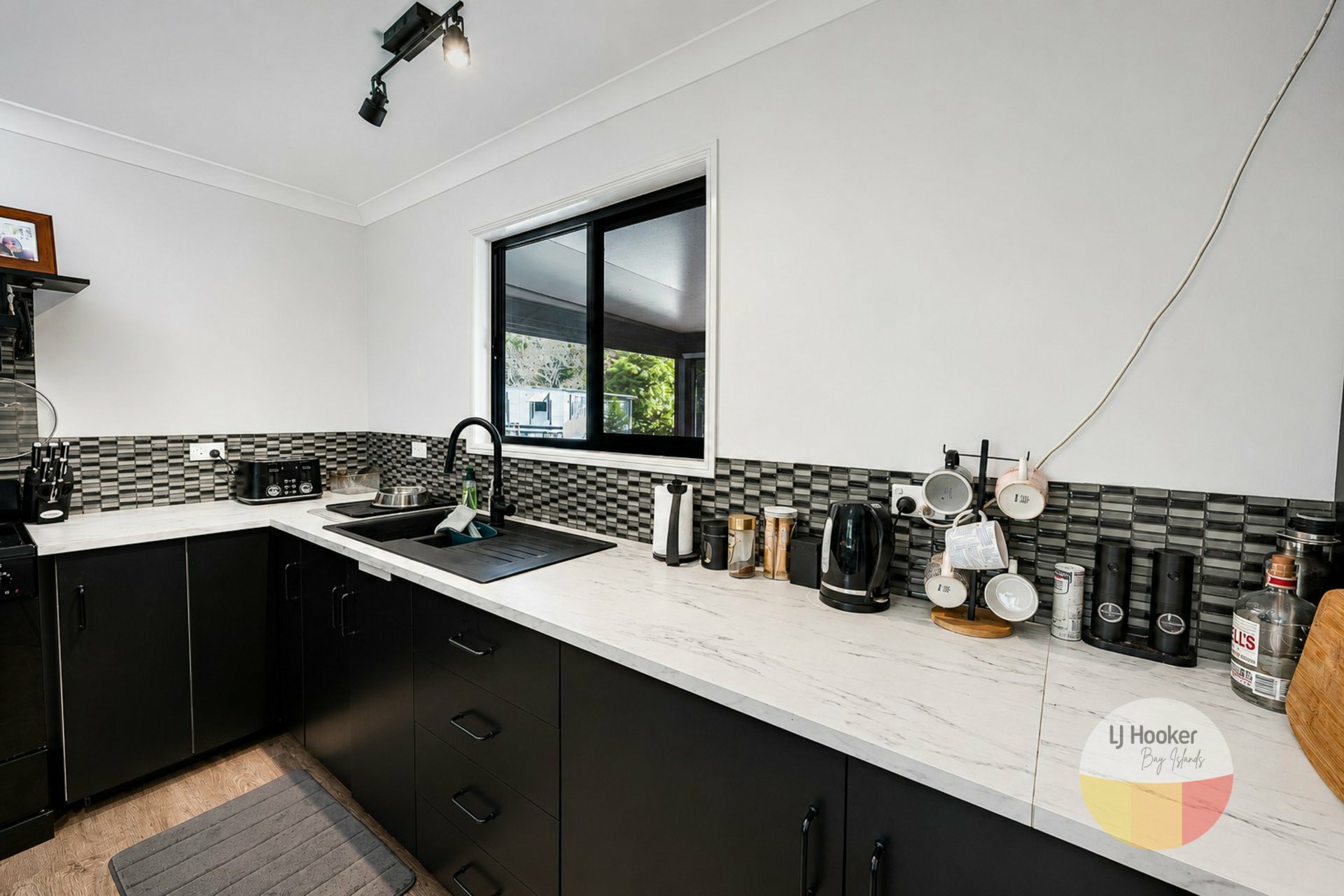 55 Villa Wood Road — photo 13 of 25