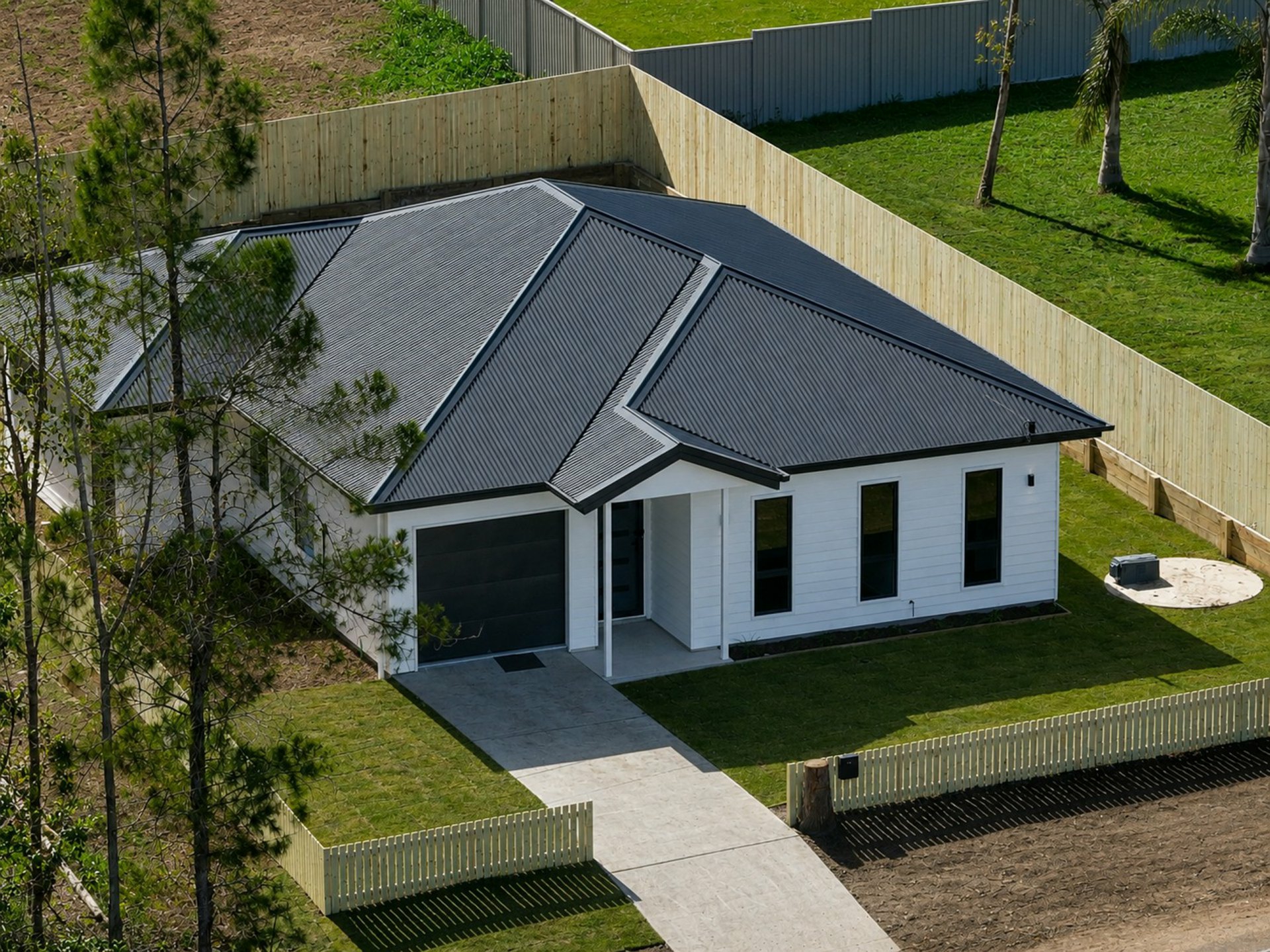 27 Pia Street — photo from LJ Hooker Bay Islands