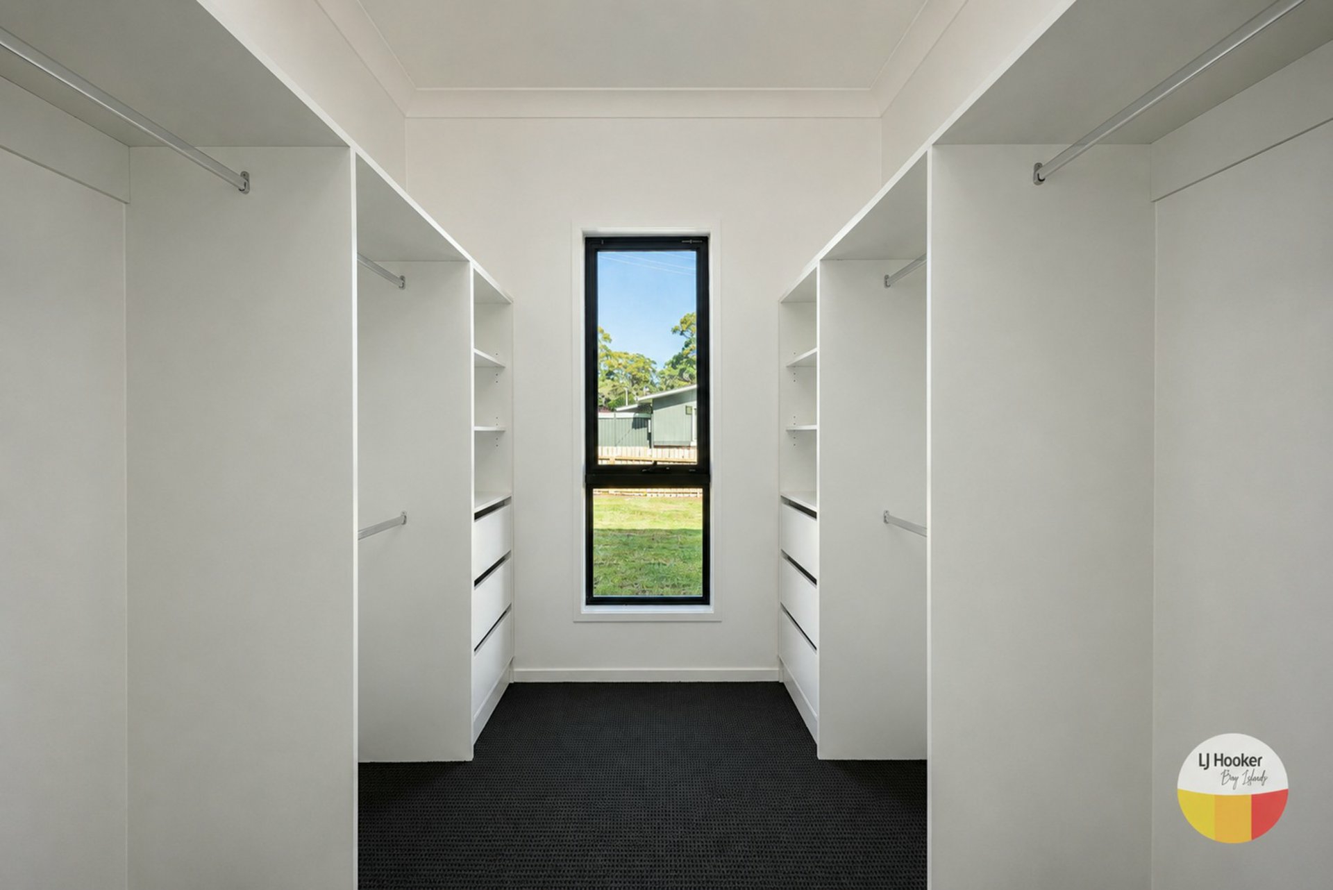 27 Pia Street — photo 8 of 17