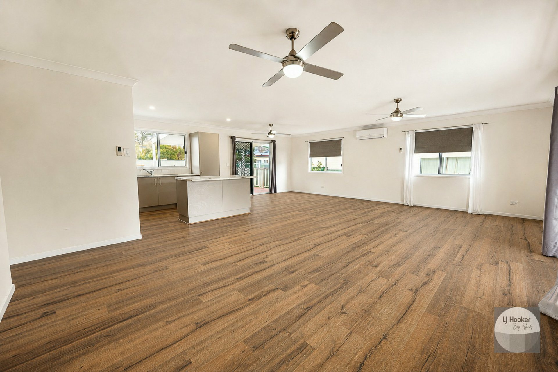 16 Grevillea Street — photo 9 of 16