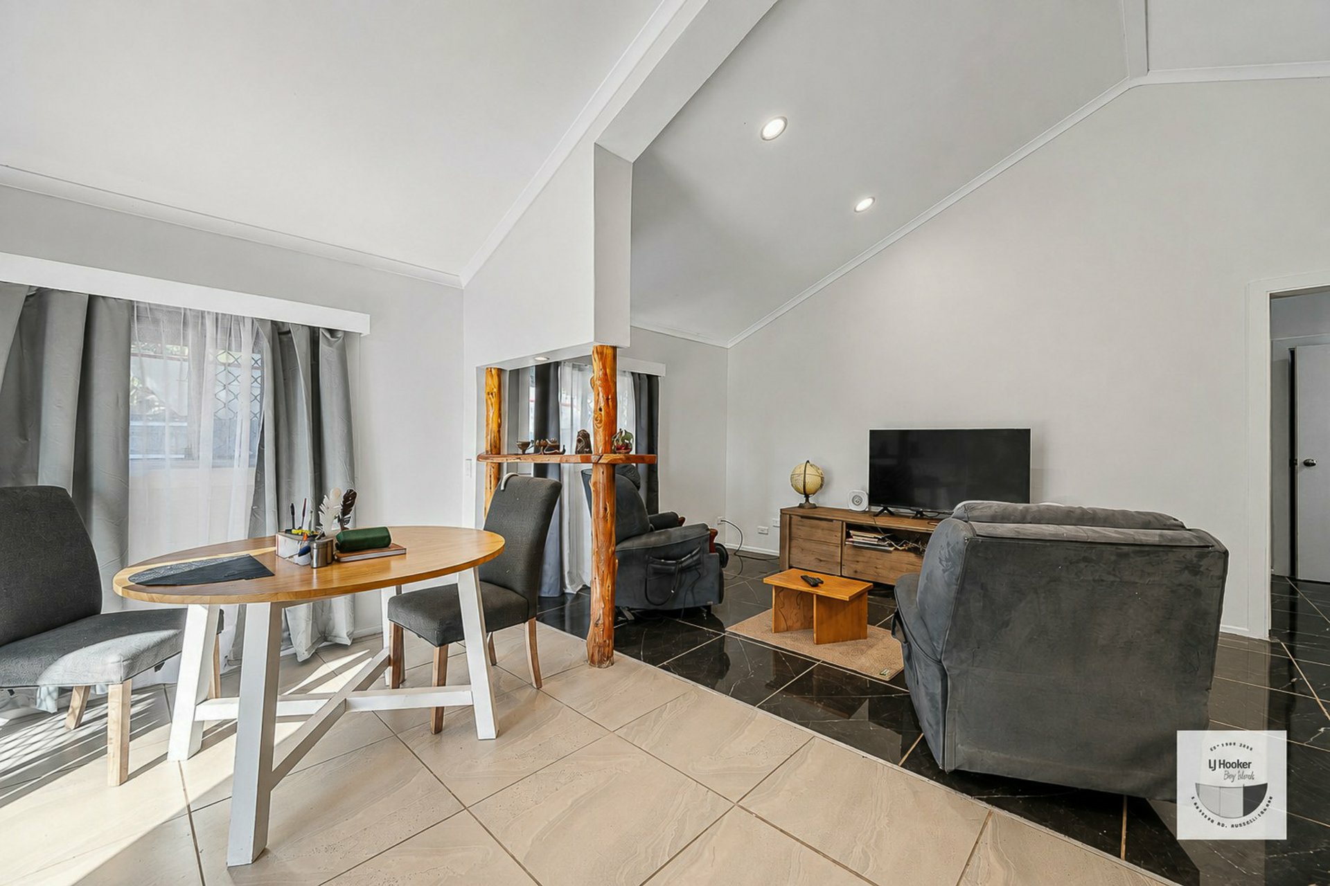 45 Barcelona Terrace — photo 10 of 15
