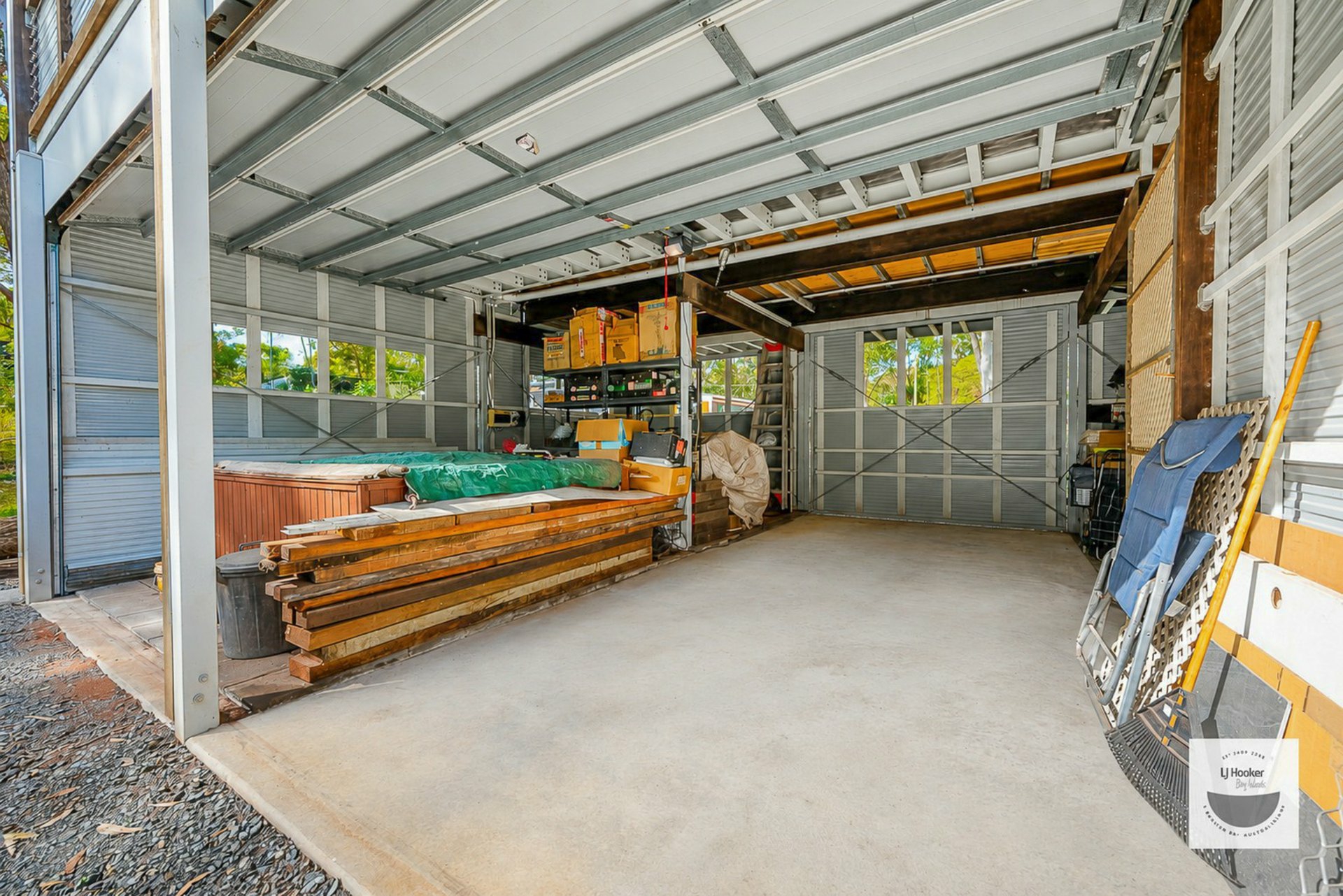 41 Woodlands Circuit — photo 2 of 16