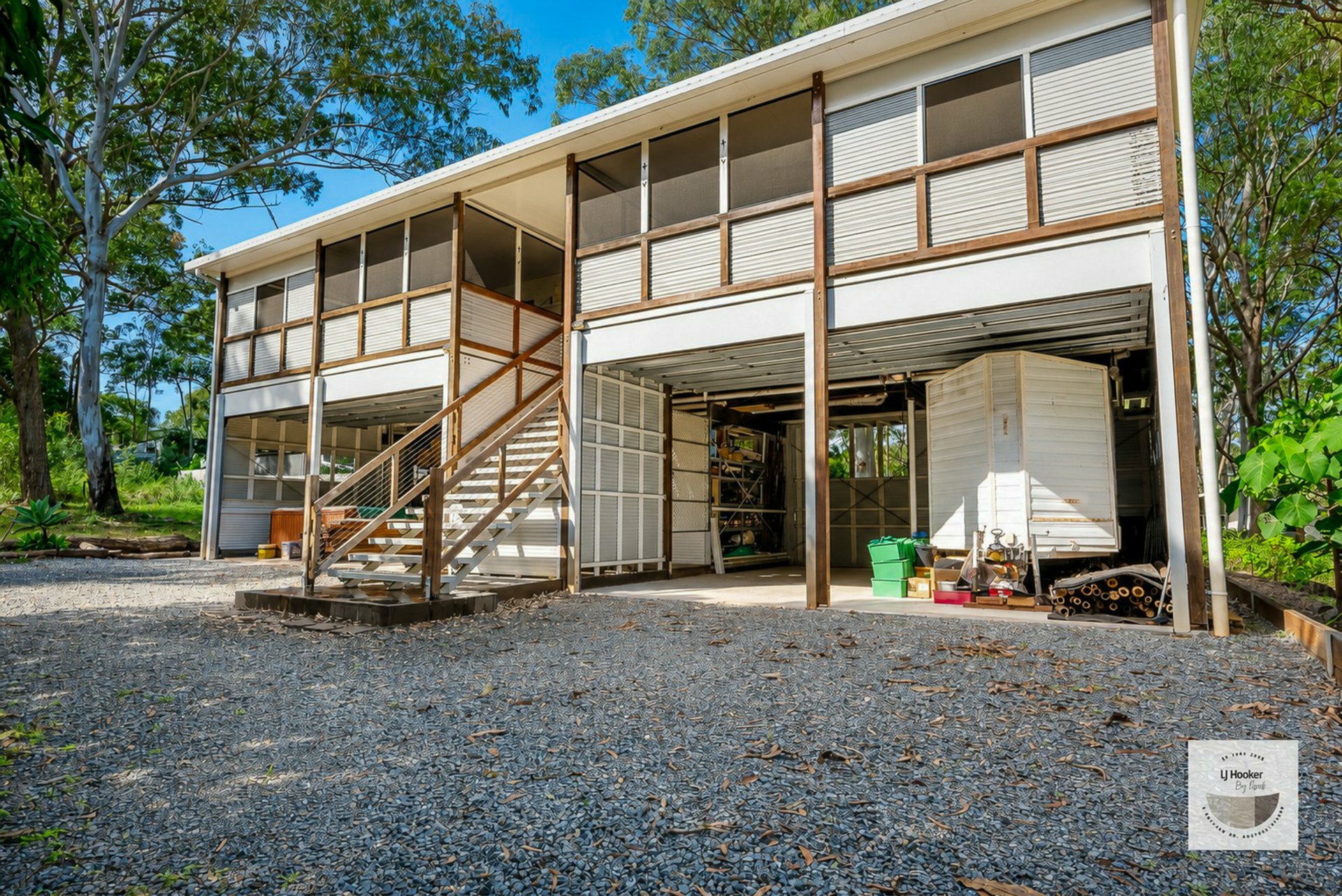 41 Woodlands Circuit — photo 4 of 16