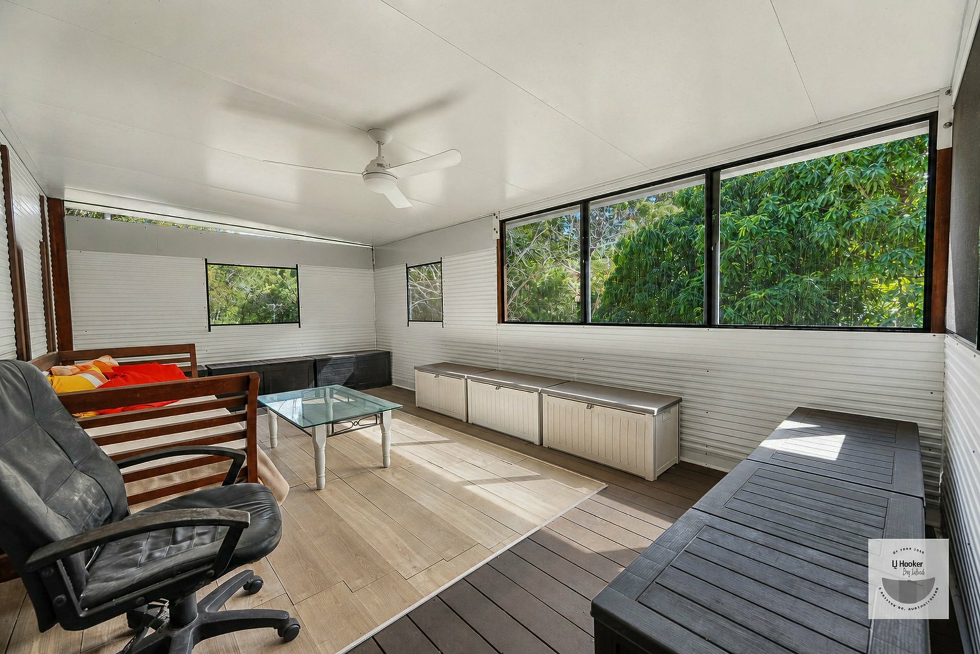 41 Woodlands Circuit — photo 5 of 16