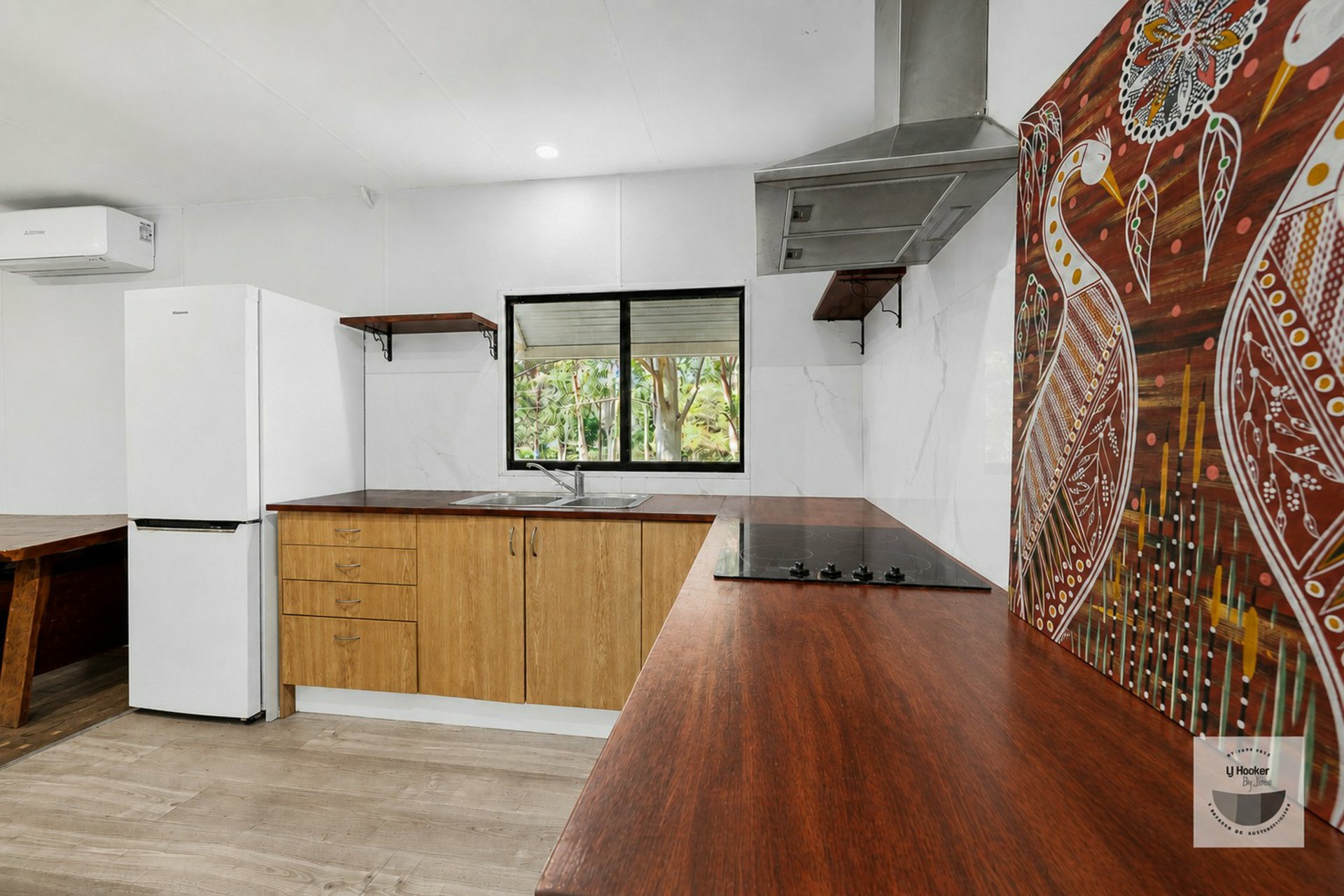 41 Woodlands Circuit — photo 8 of 16