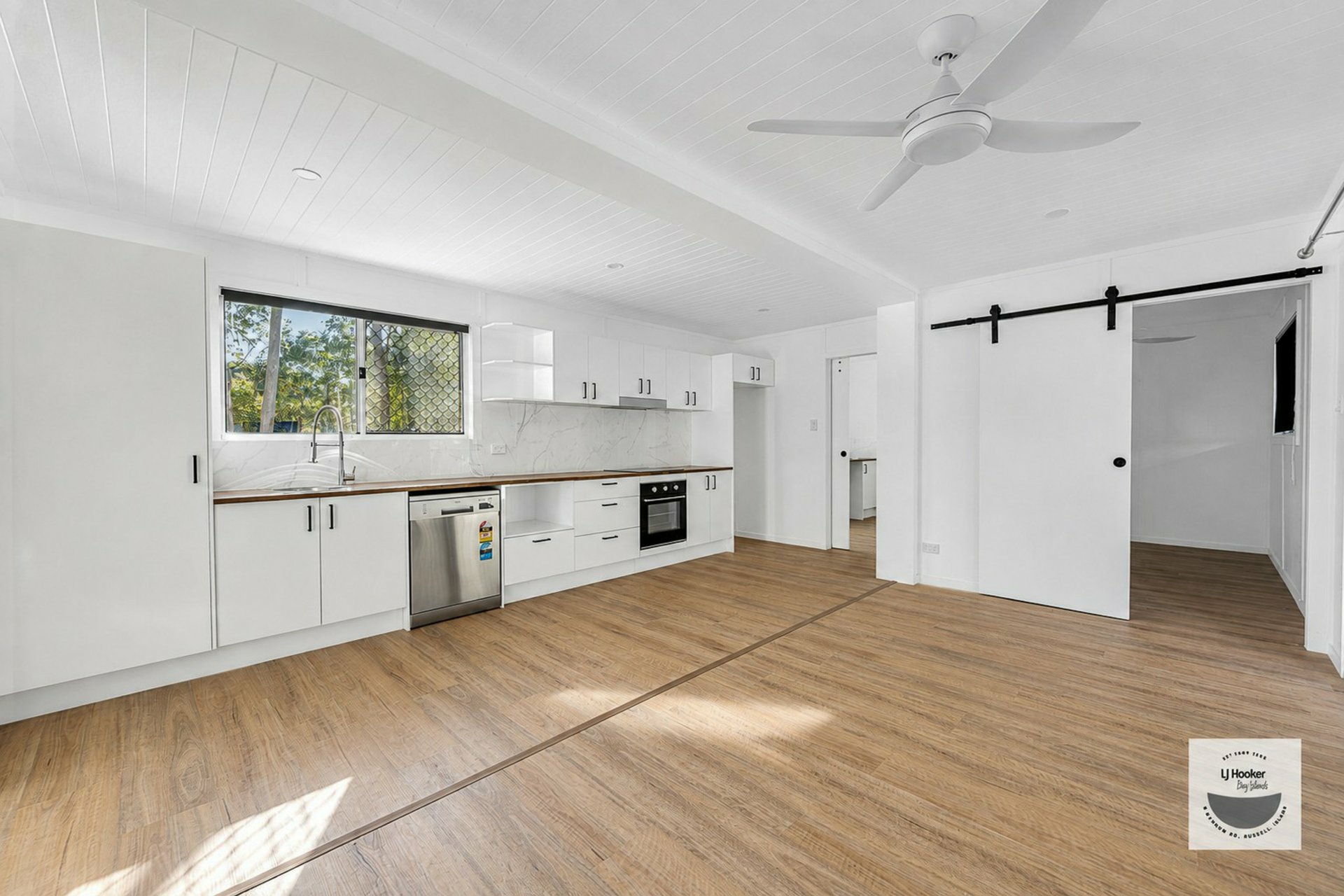 13 Sapphire Street — photo 3 of 16