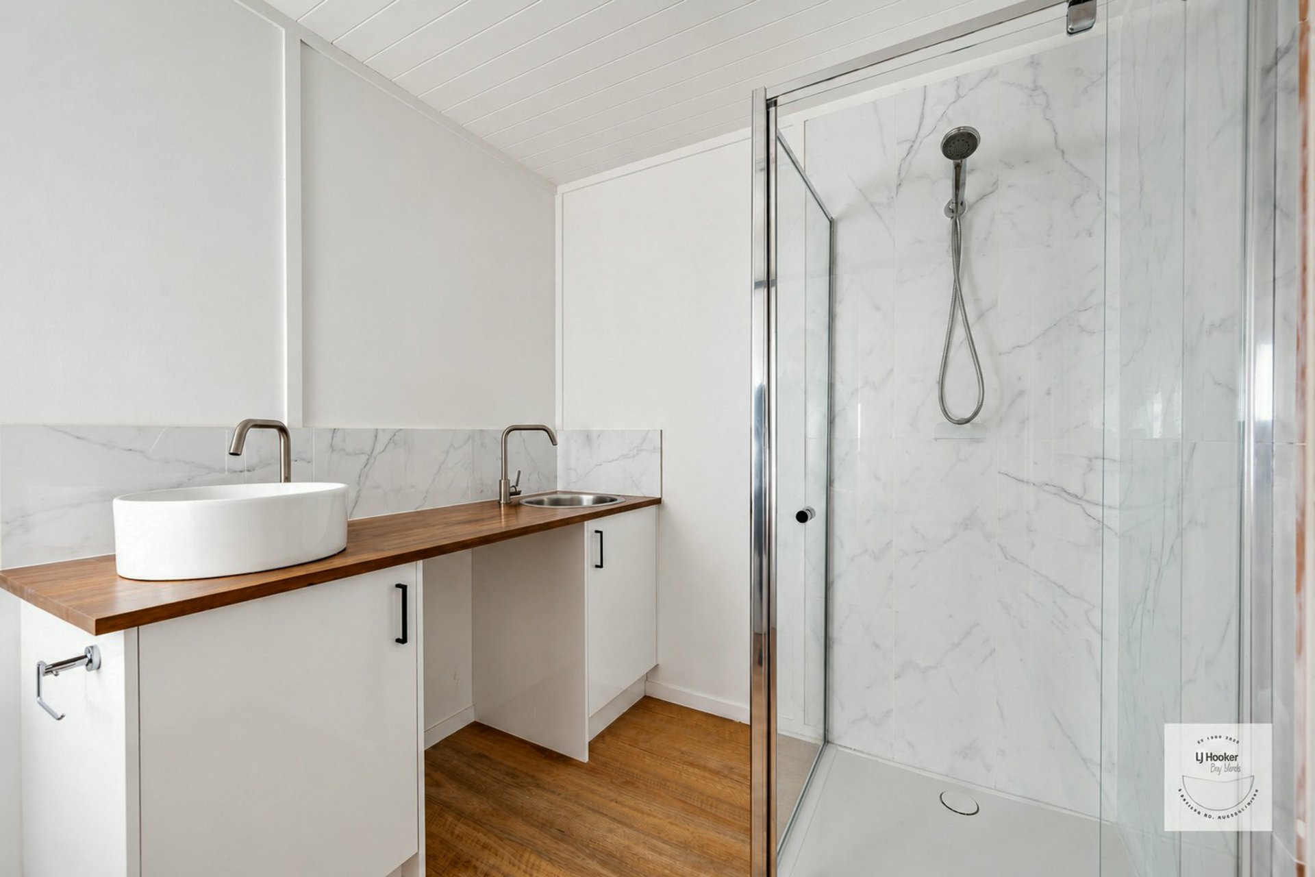 13 Sapphire Street — photo 5 of 16