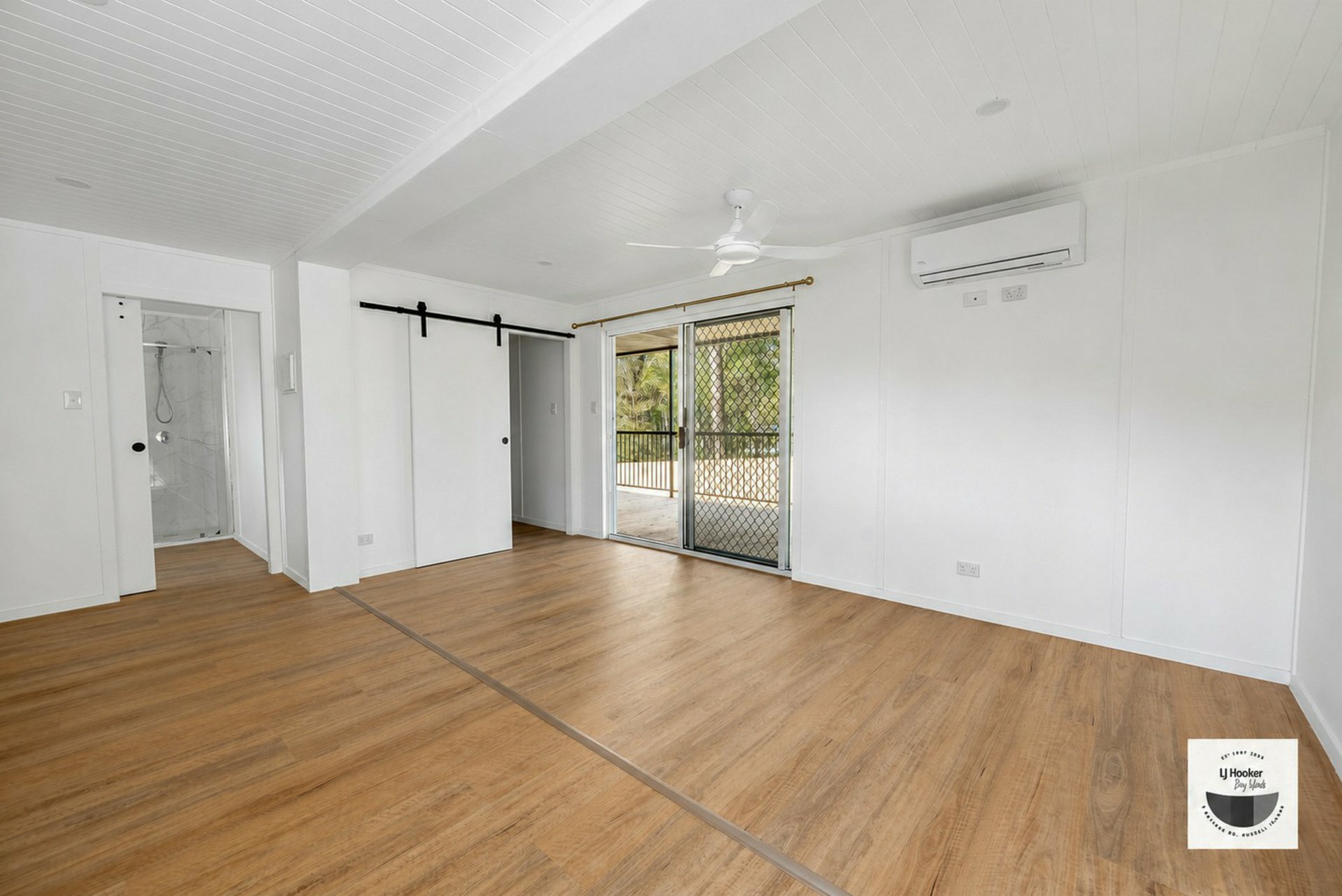 13 Sapphire Street — photo 8 of 16