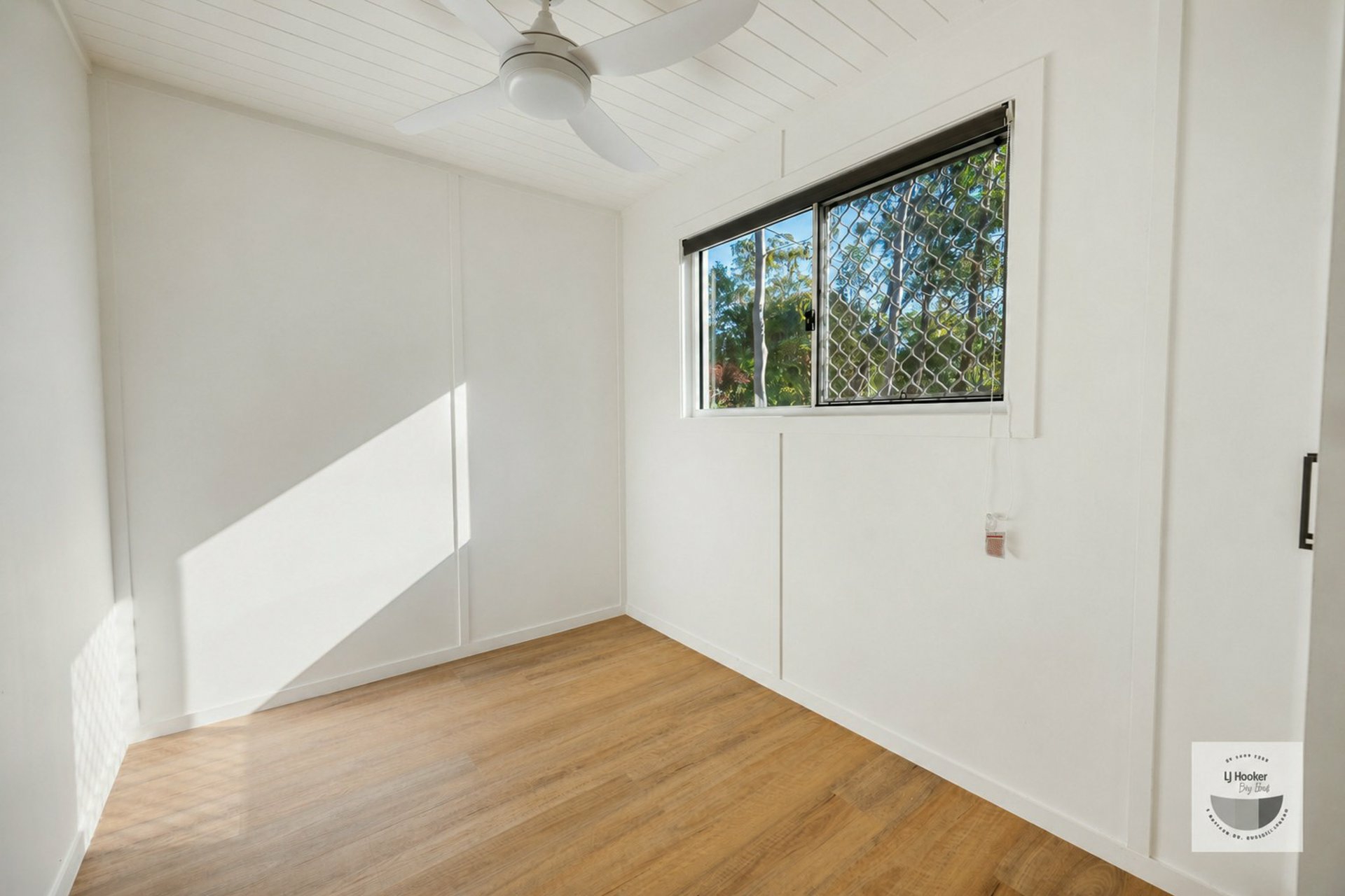 13 Sapphire Street — photo 10 of 16