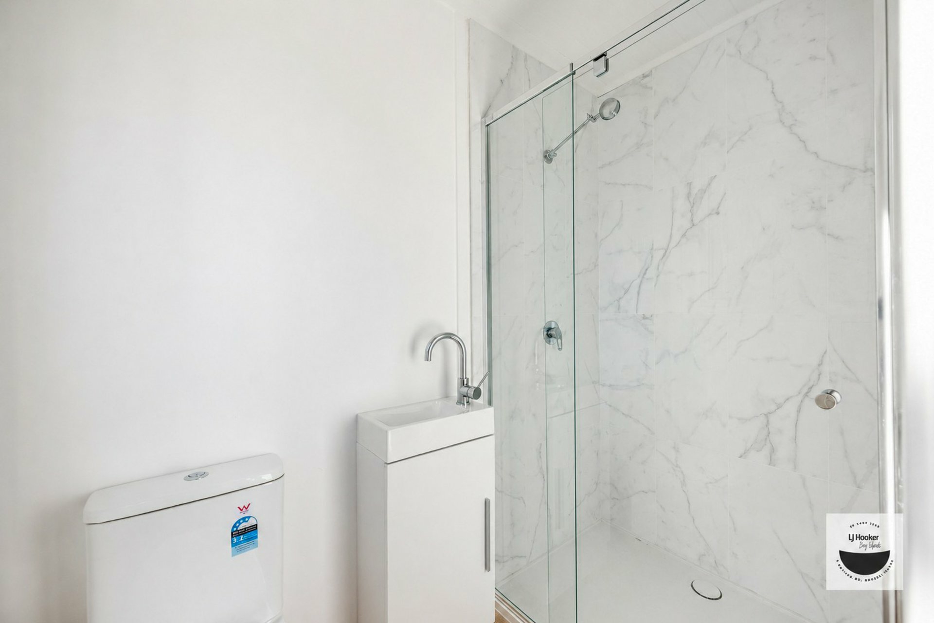 13 Sapphire Street — photo 15 of 16