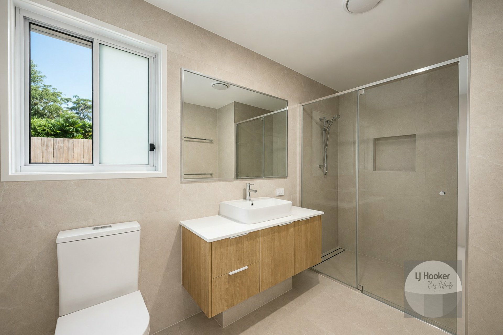 13 Bradman Street — photo 9 of 19
