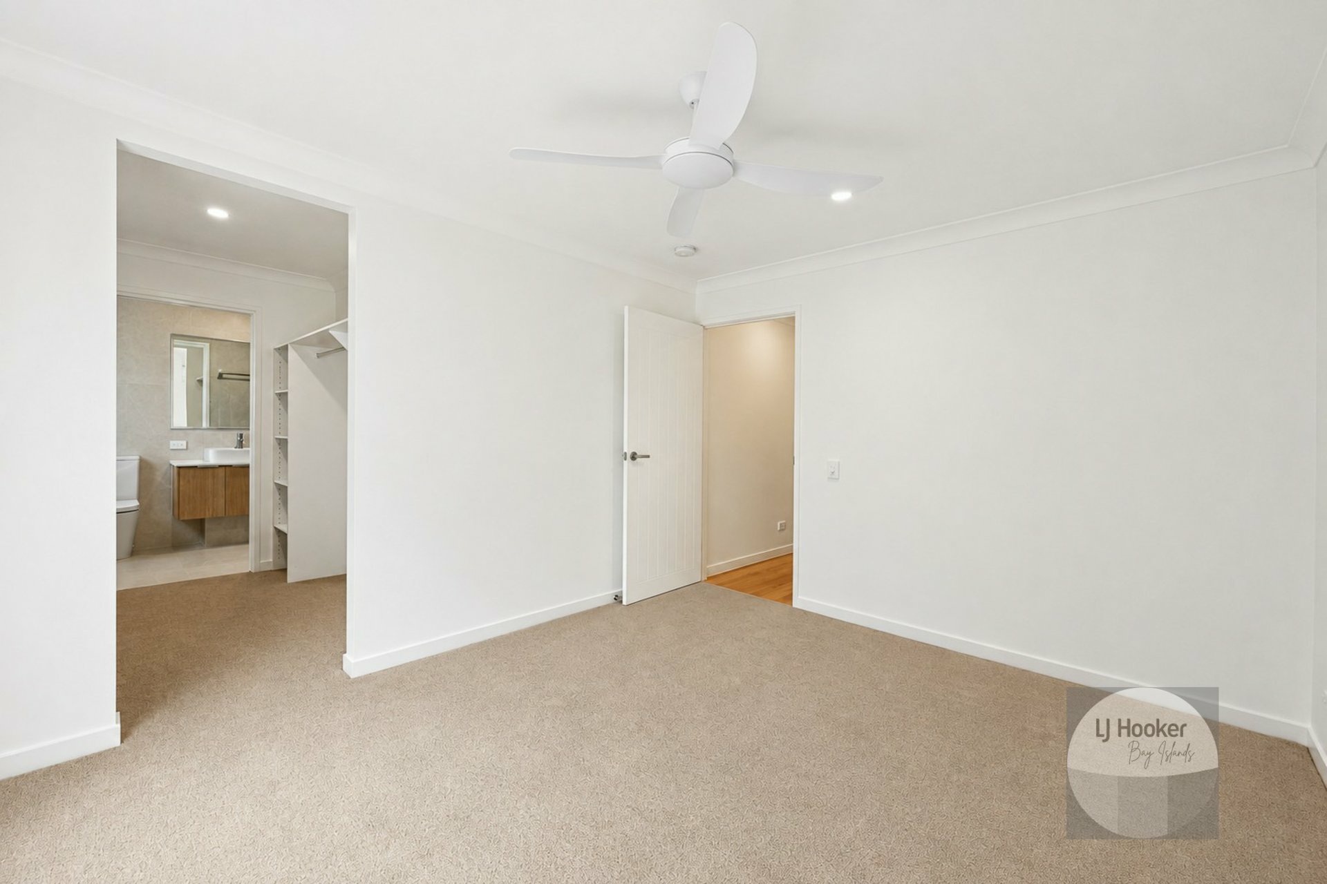 13 Bradman Street — photo 10 of 19