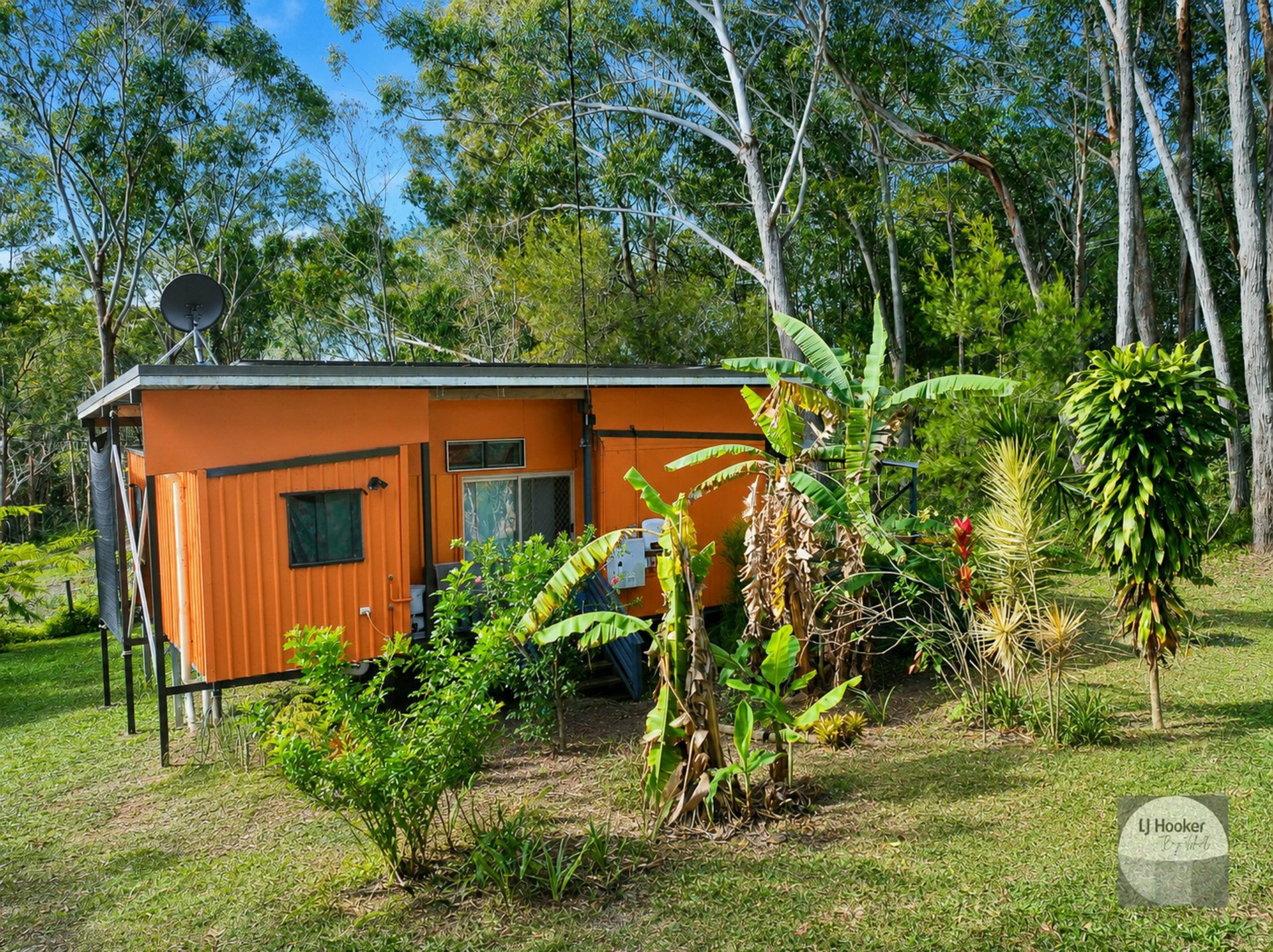 21 Sapphire Street — photo 3 of 11