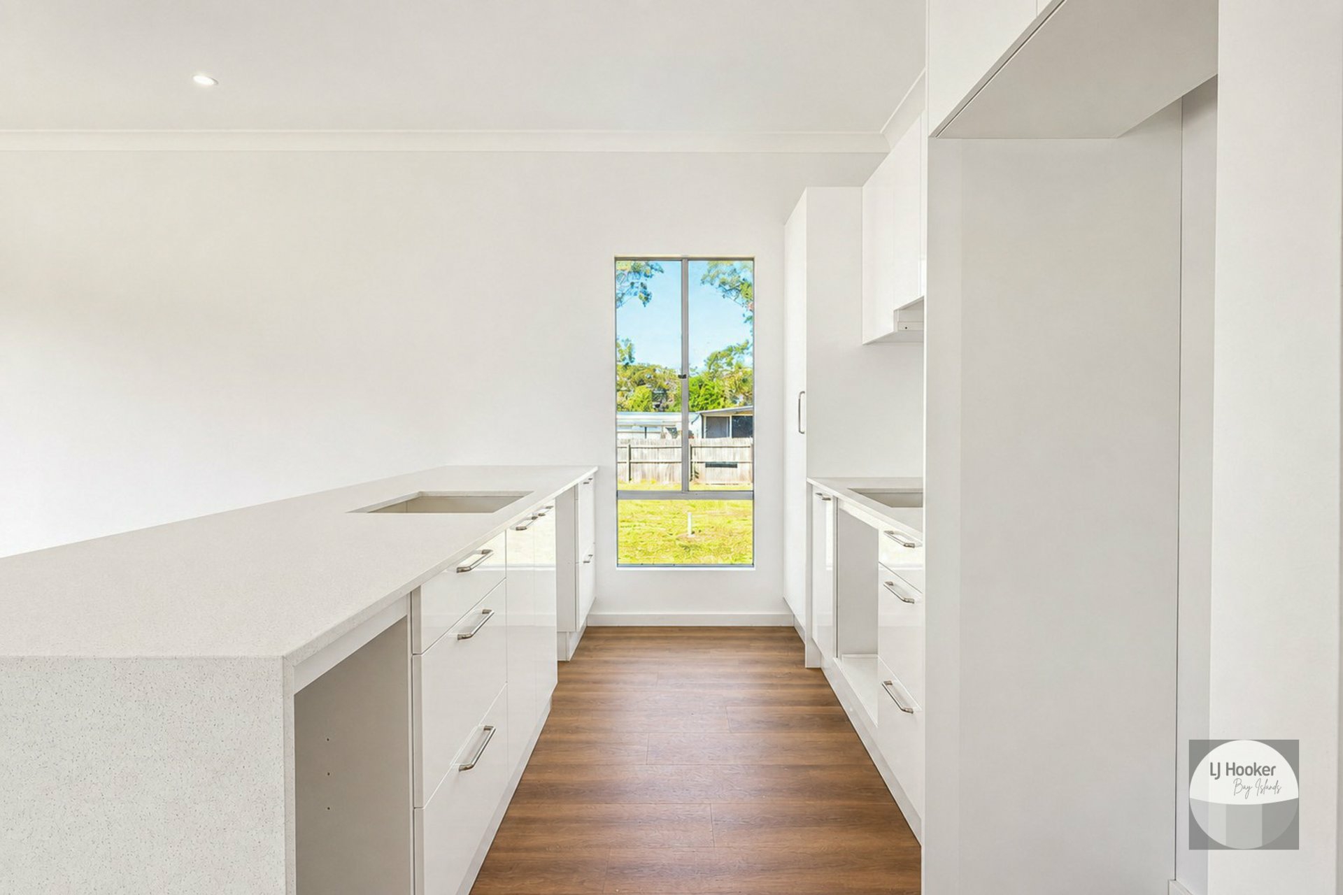 6 Maher Ave — photo 3 of 9
