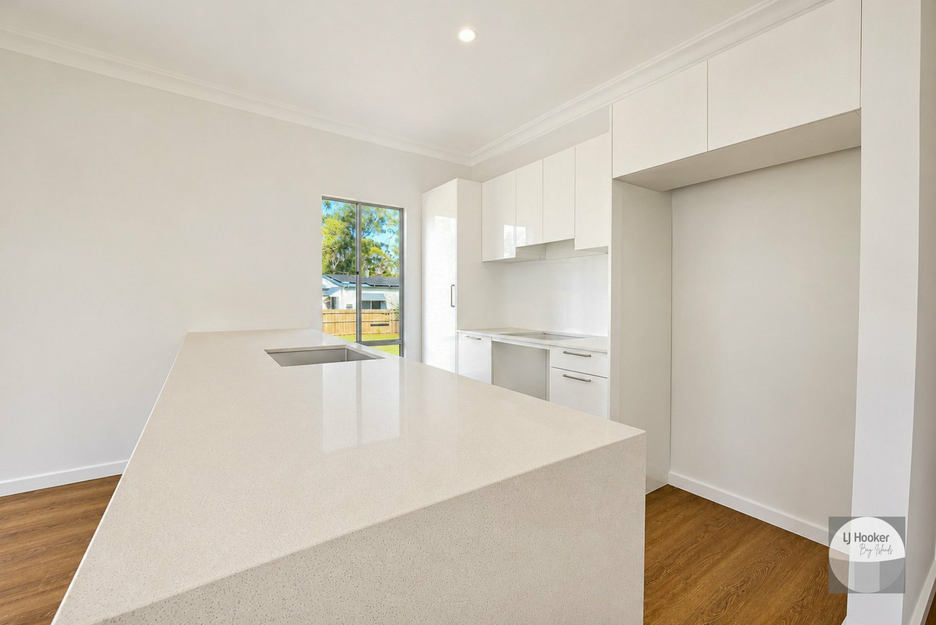 6 Maher Ave — photo 4 of 9