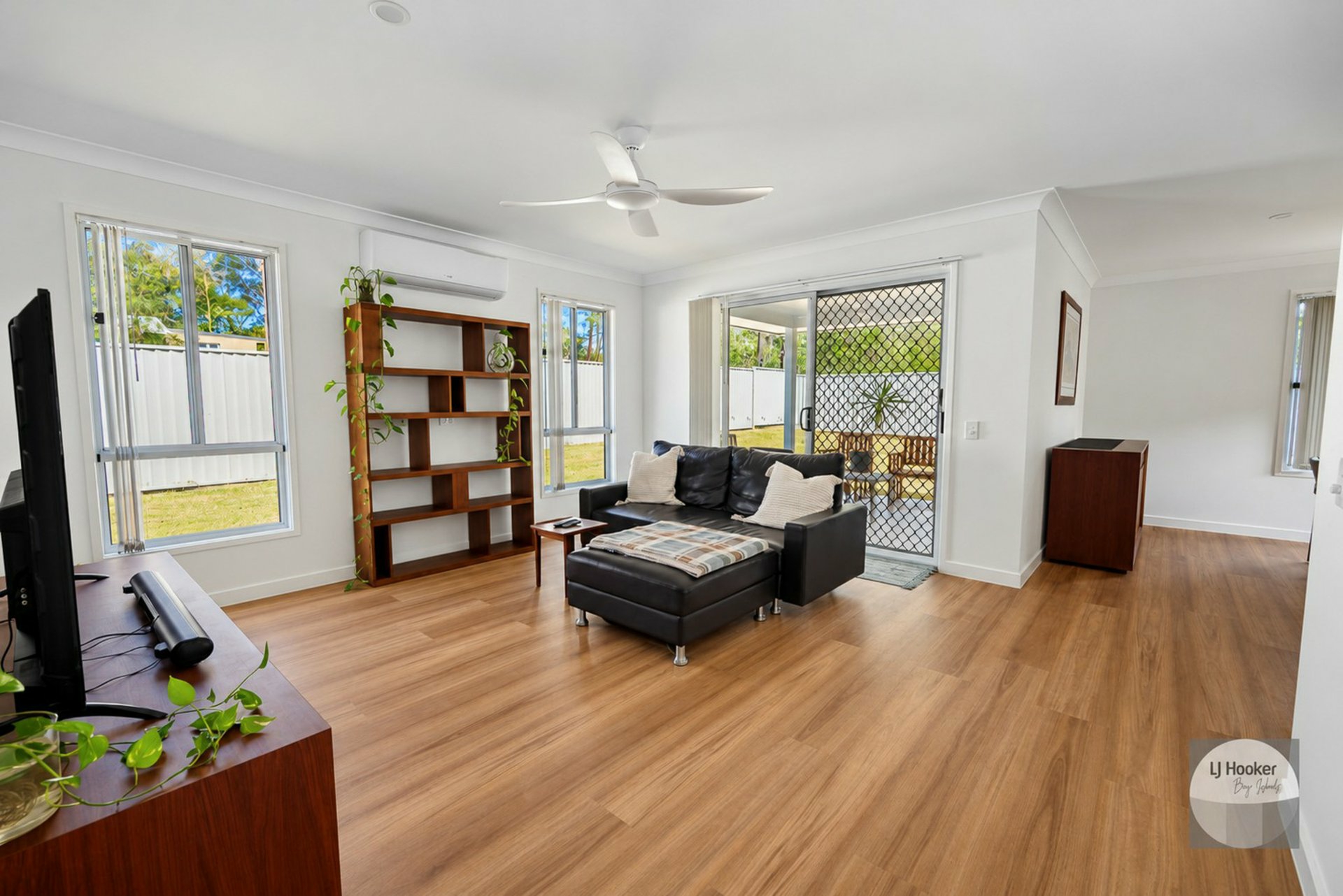 2 Sapphire Street — photo 10 of 14