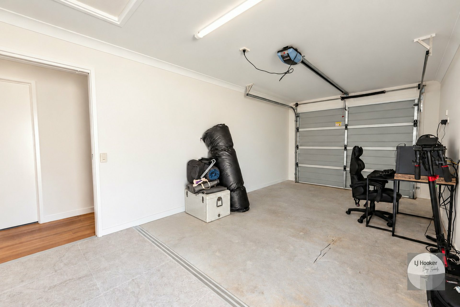 2 Sapphire Street — photo 12 of 14
