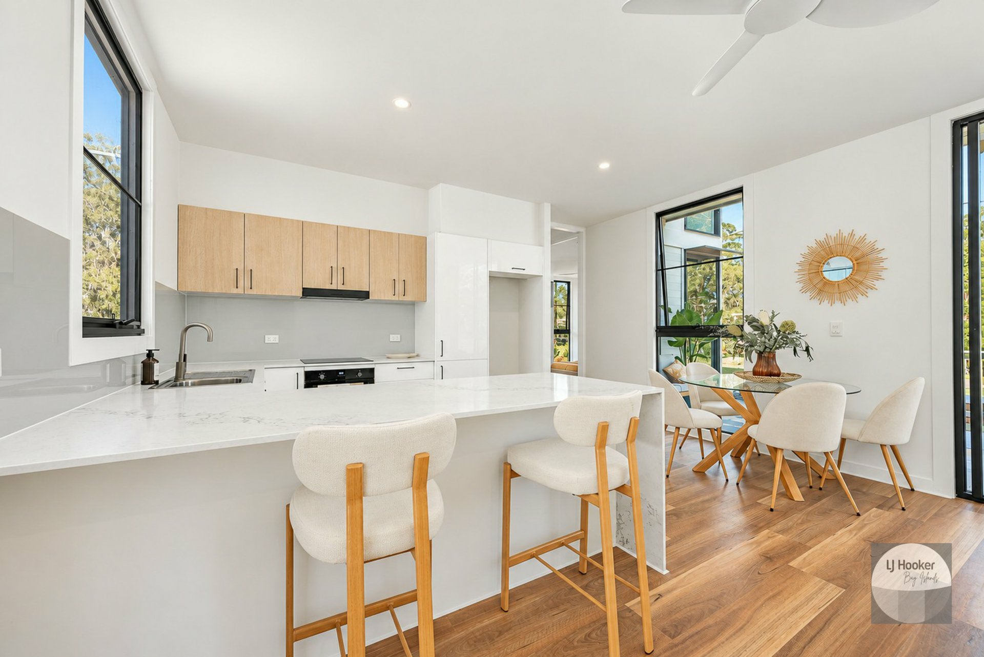 37 Taylor St — photo 4 of 18