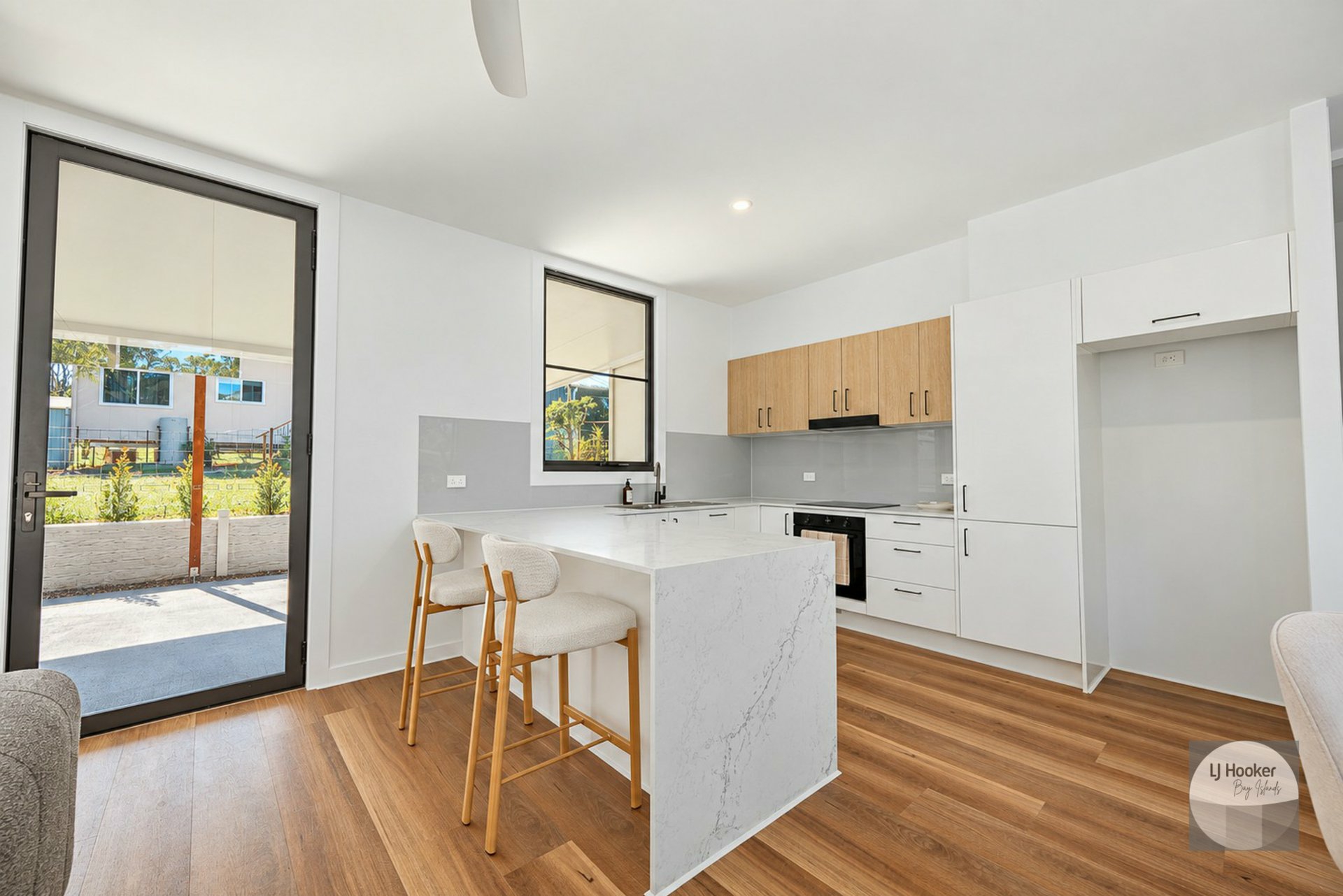 37 Taylor St — photo 9 of 18