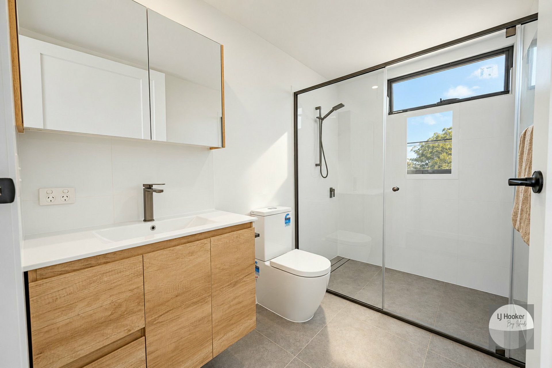 37 Taylor St — photo 16 of 18