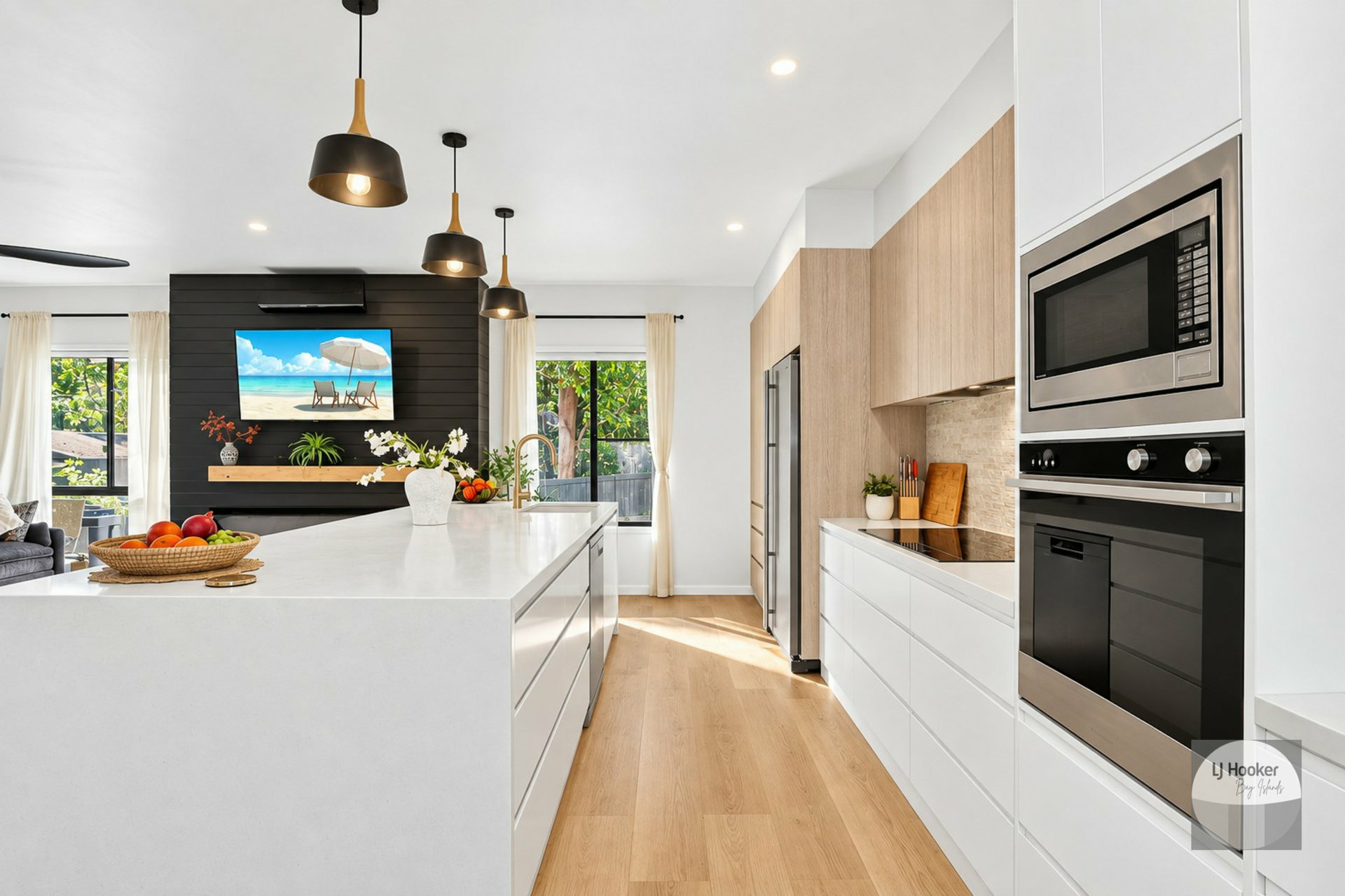 51 Villa wood Road — photo 3 of 15