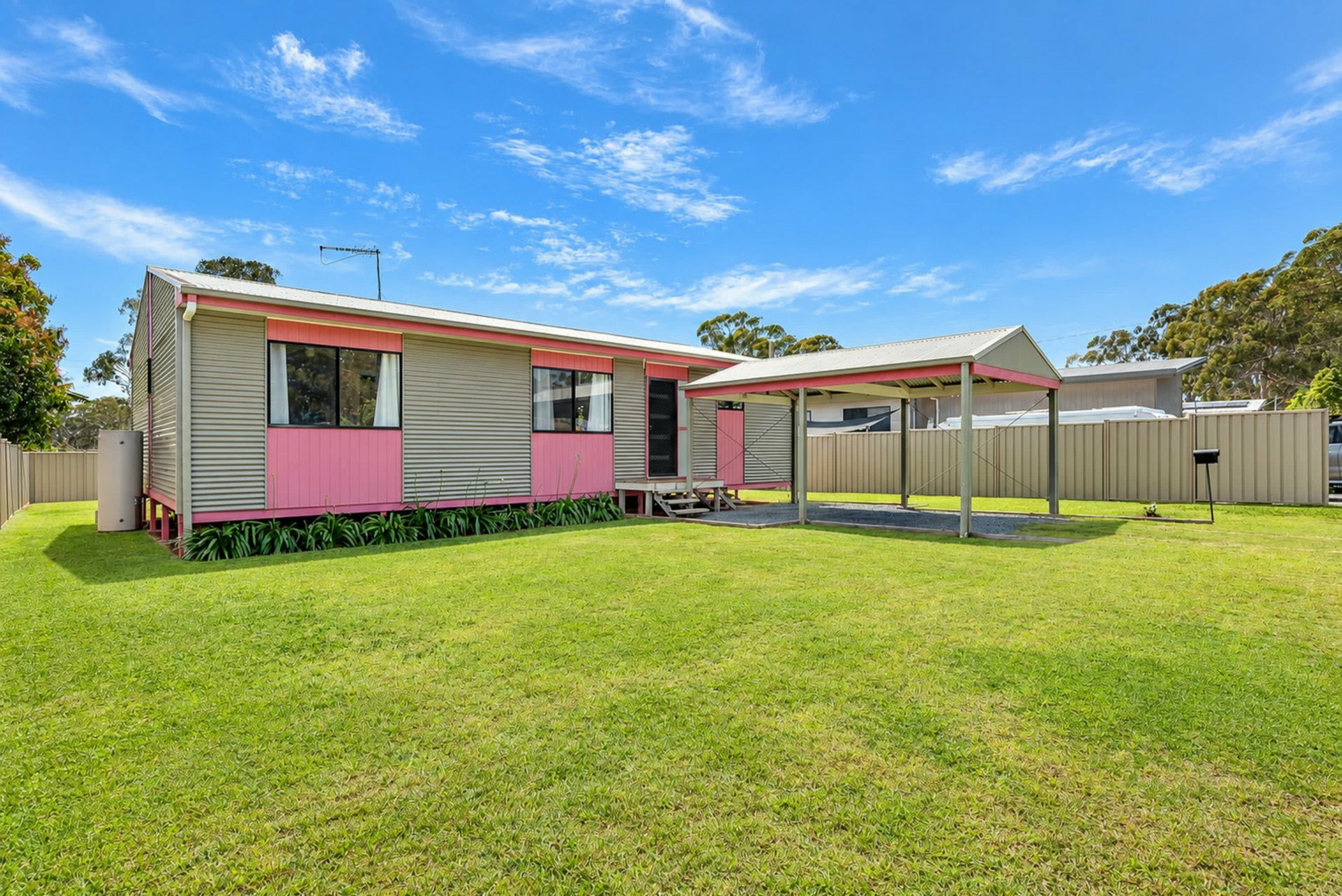 9 Pia Street — photo from LJ Hooker Bay Islands
