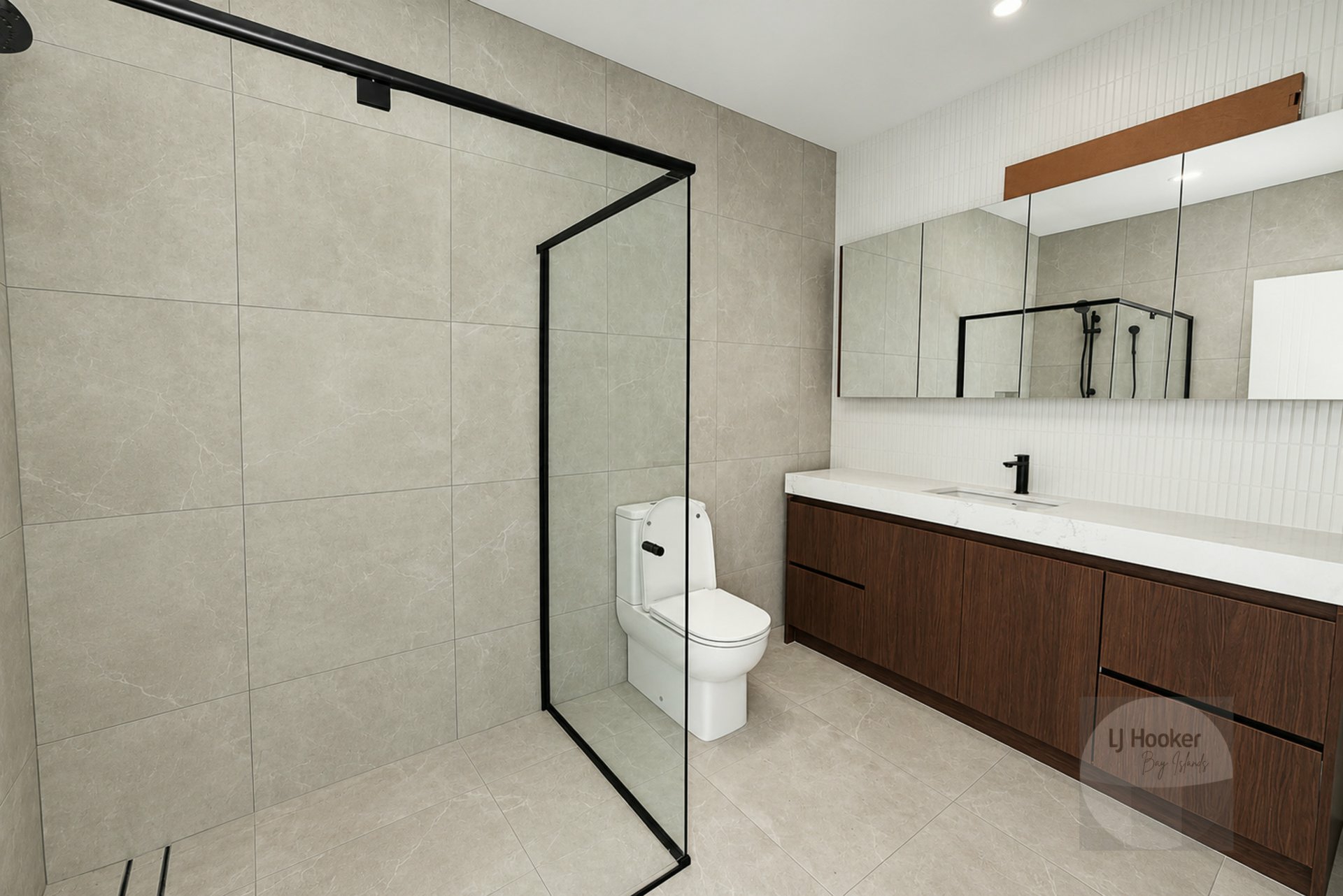 6 Satton Street — photo 13 of 23