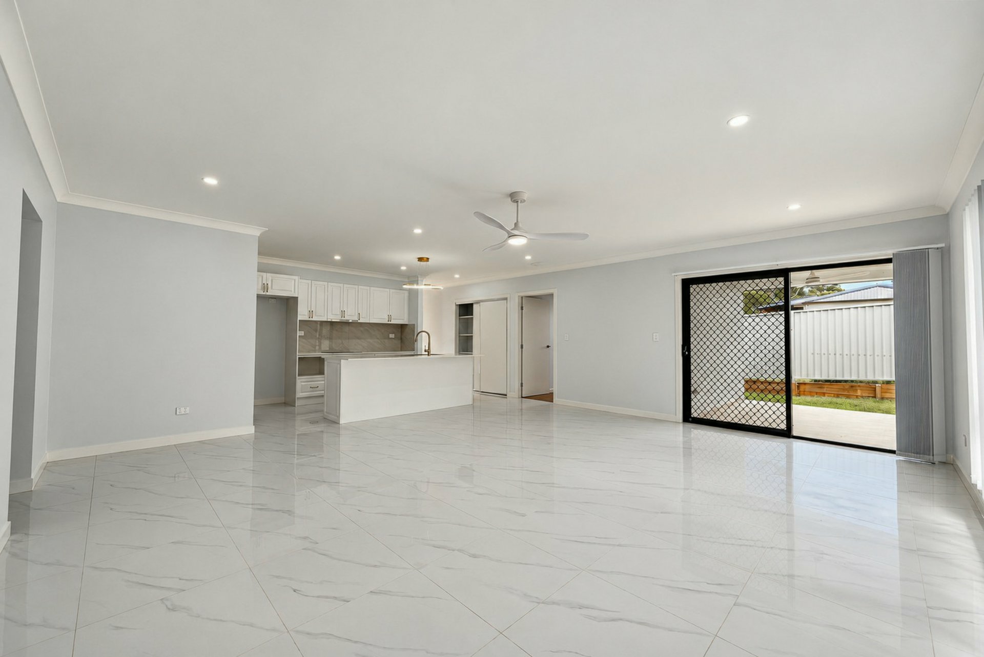 11 Fiji Street — photo 8 of 16