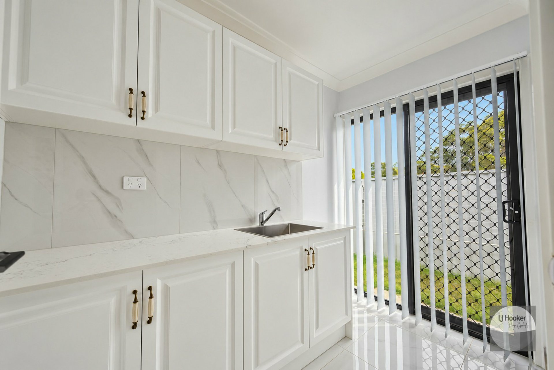 11 Fiji Street — photo 16 of 16