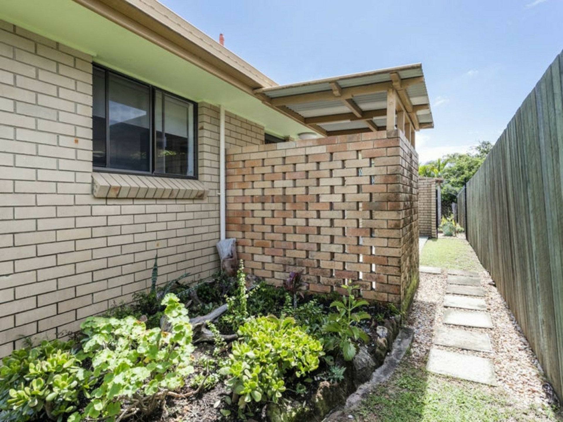Unit 2/19 Ballanda Crescent, ILUKA