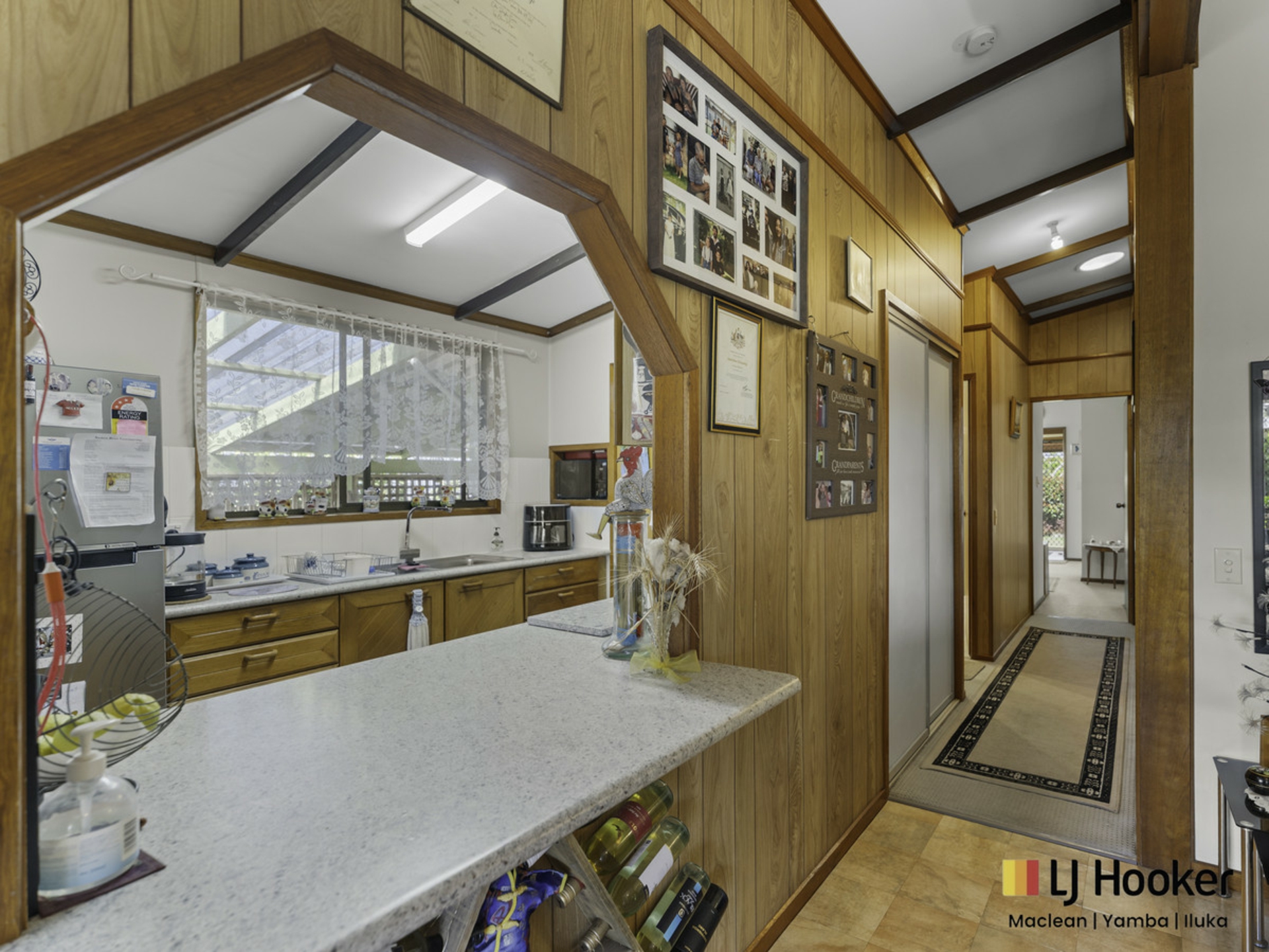 12 Angourie Street — photo 9 of 21