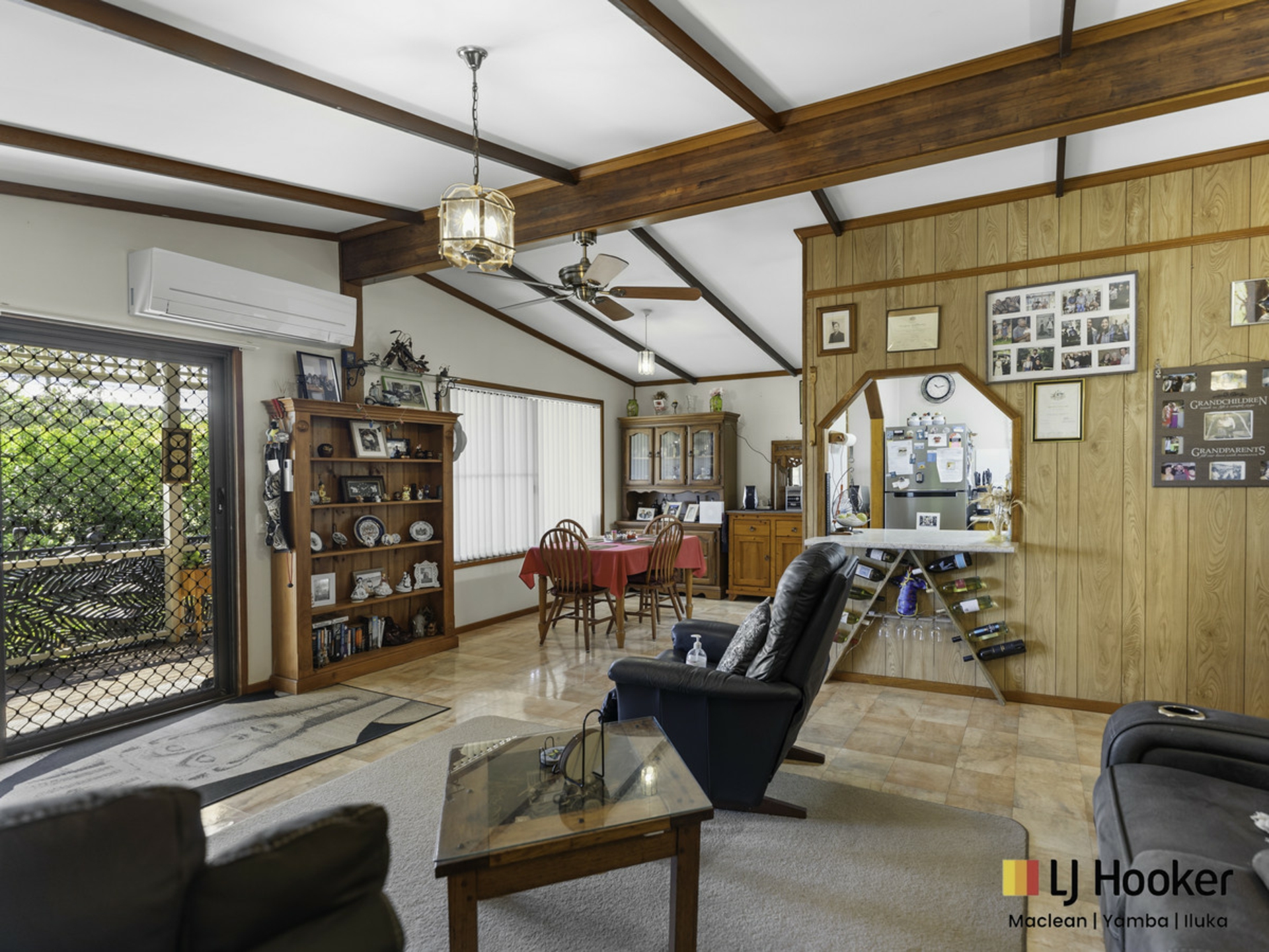 12 Angourie Street — photo 10 of 21
