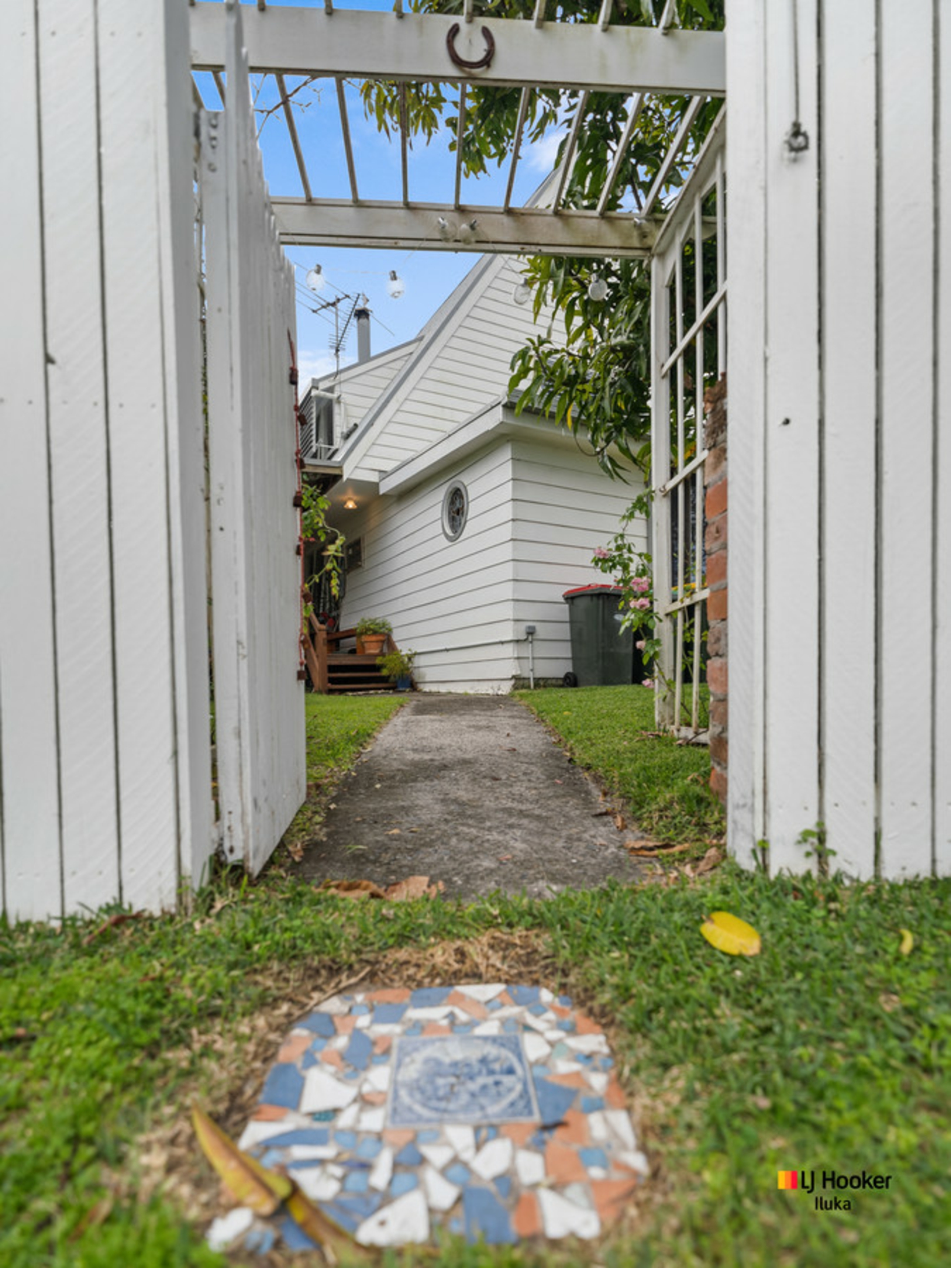 19 Hammond Street — photo 3 of 28