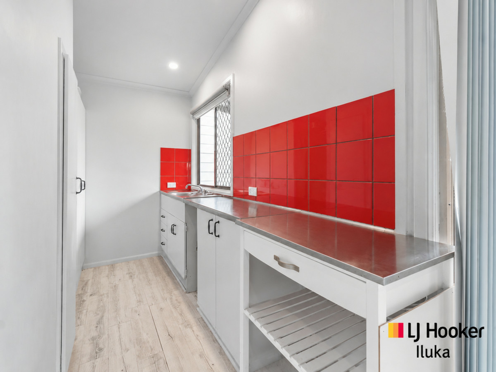 91/54 Iluka Road — photo 4 of 8