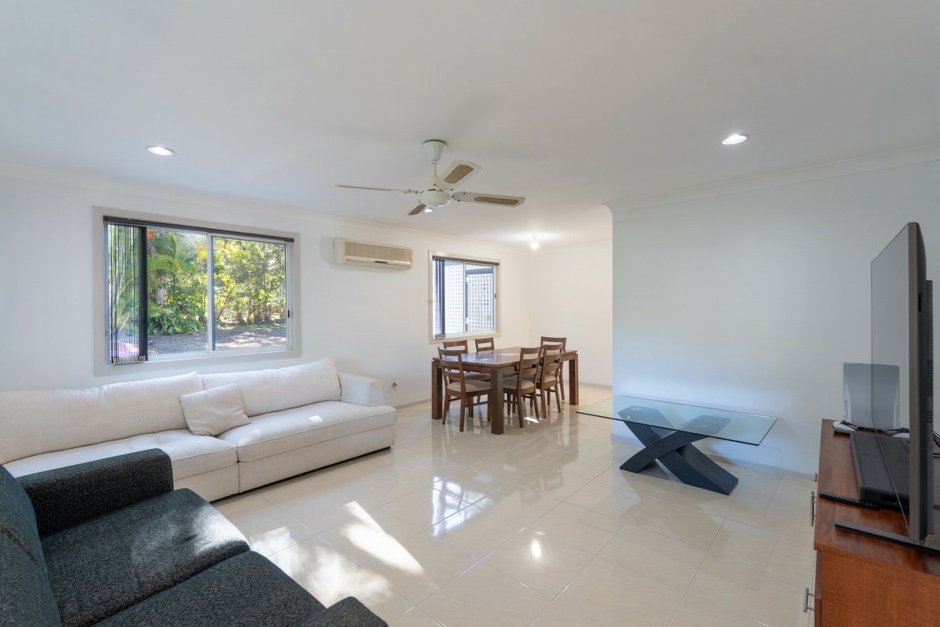 13 Forest Way — photo 7 of 15