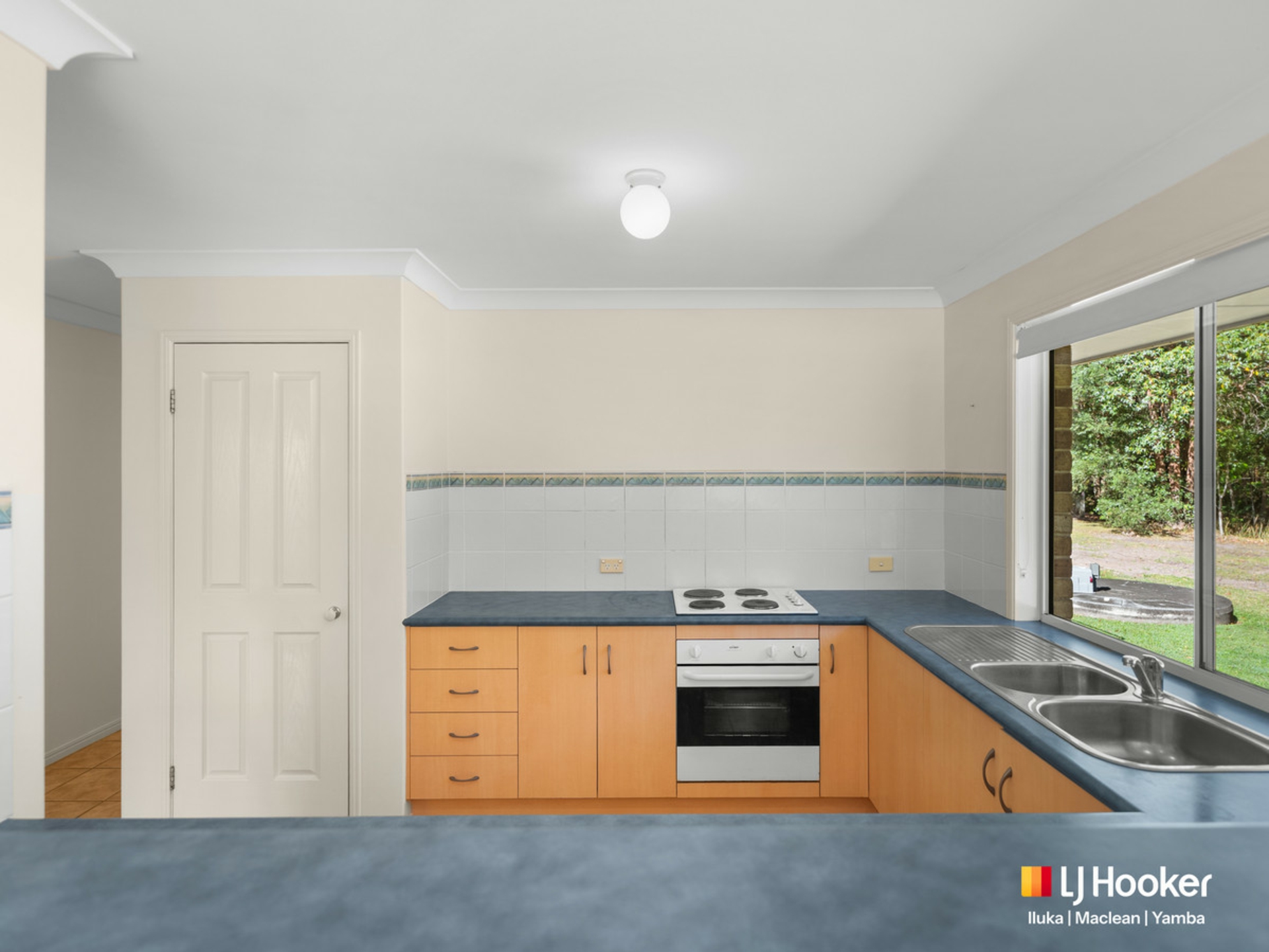81 Emu Drive — photo 4 of 16