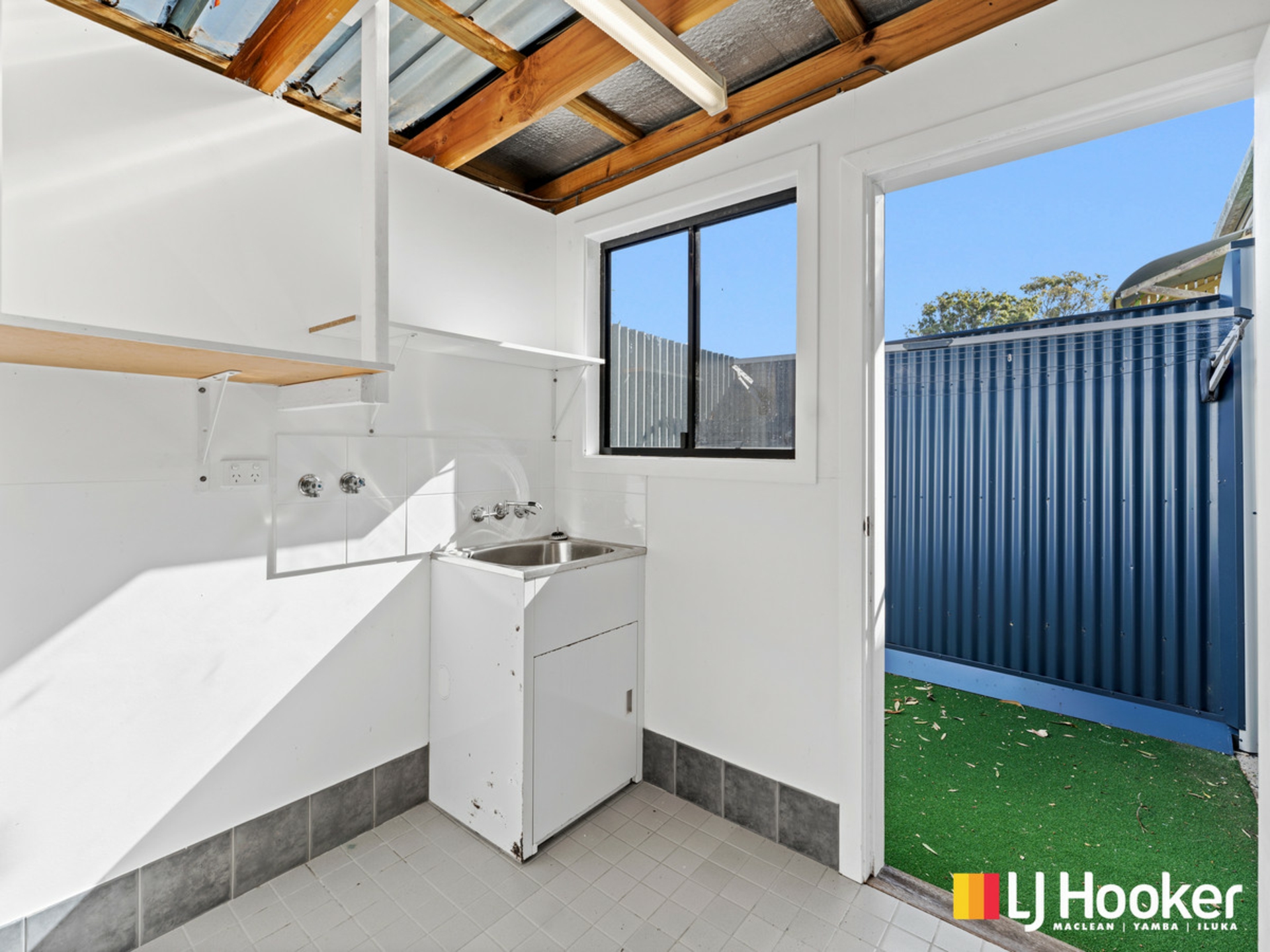 48 Compton Street — photo 9 of 19