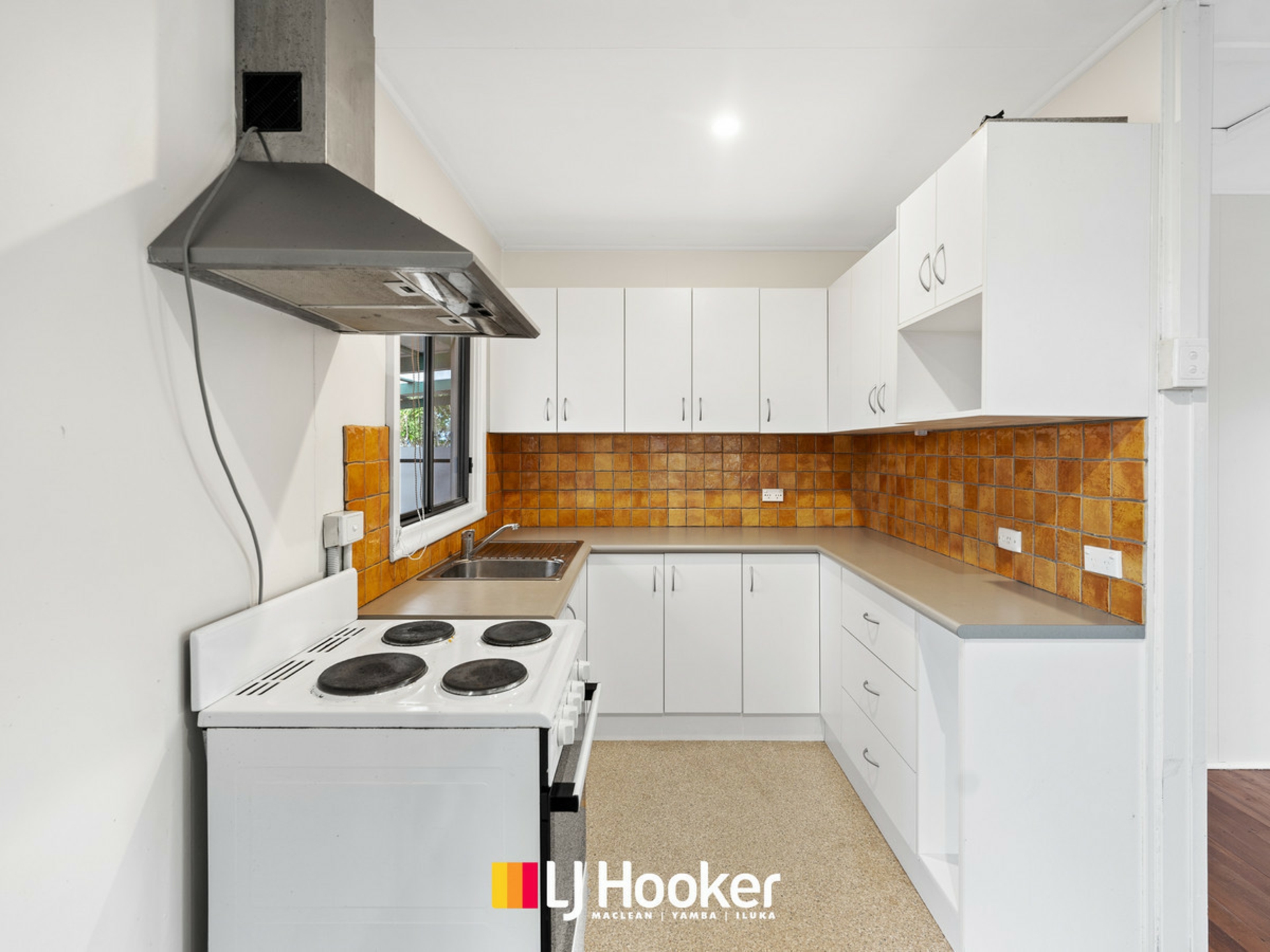 1 Compton Street — photo 6 of 12