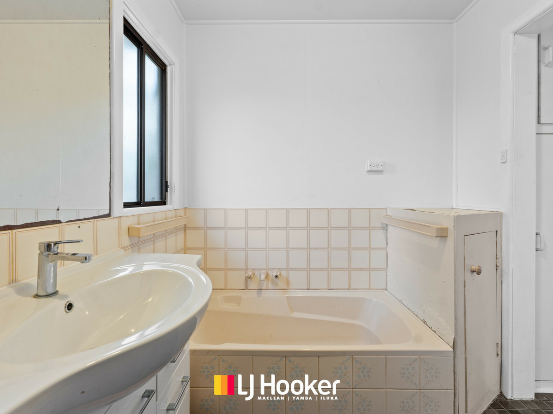 1 Compton Street — photo 7 of 12