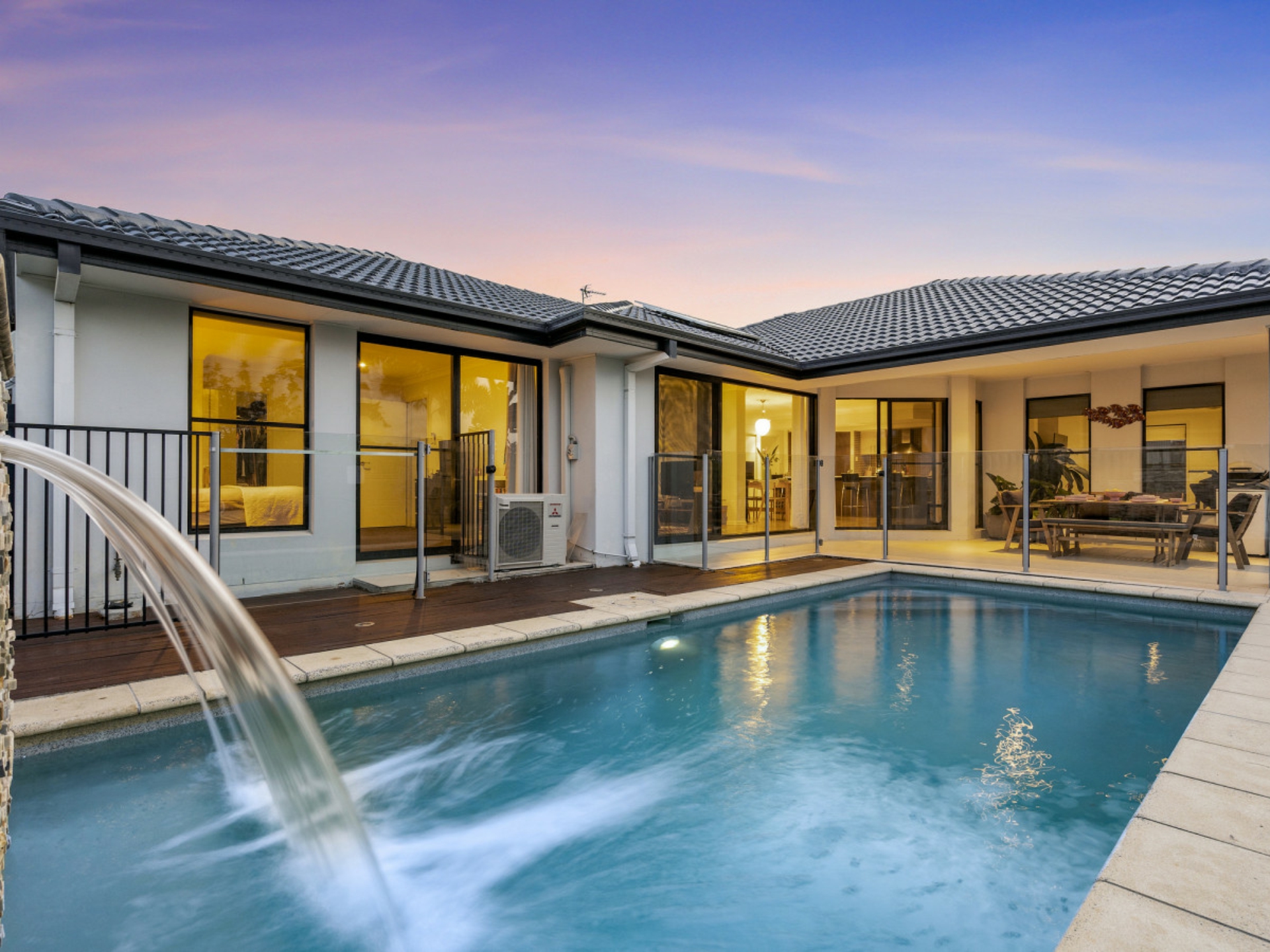 2 Cossington Circuit, MAUDSLAND