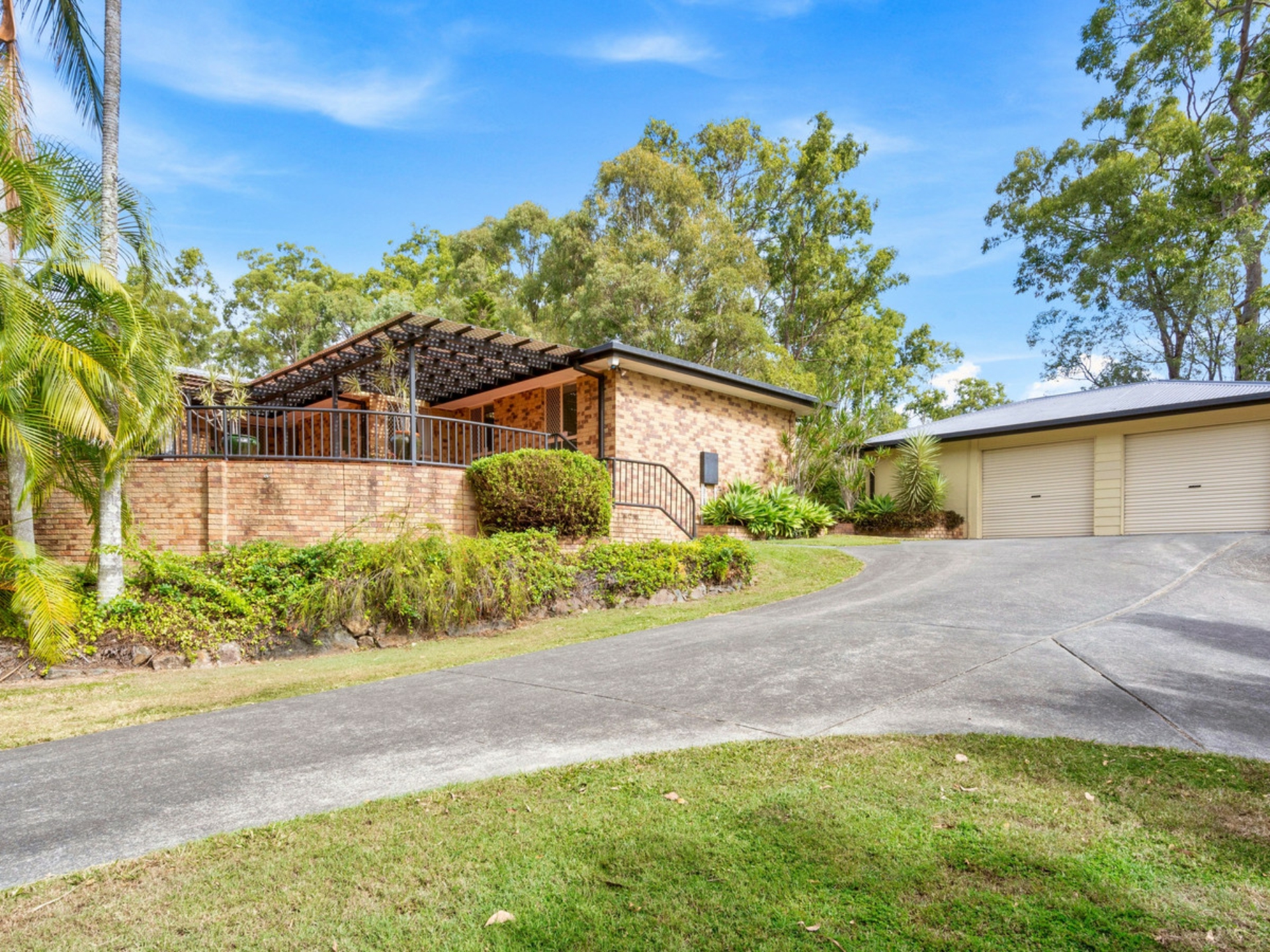 17-19 Columbine Way, GAVEN