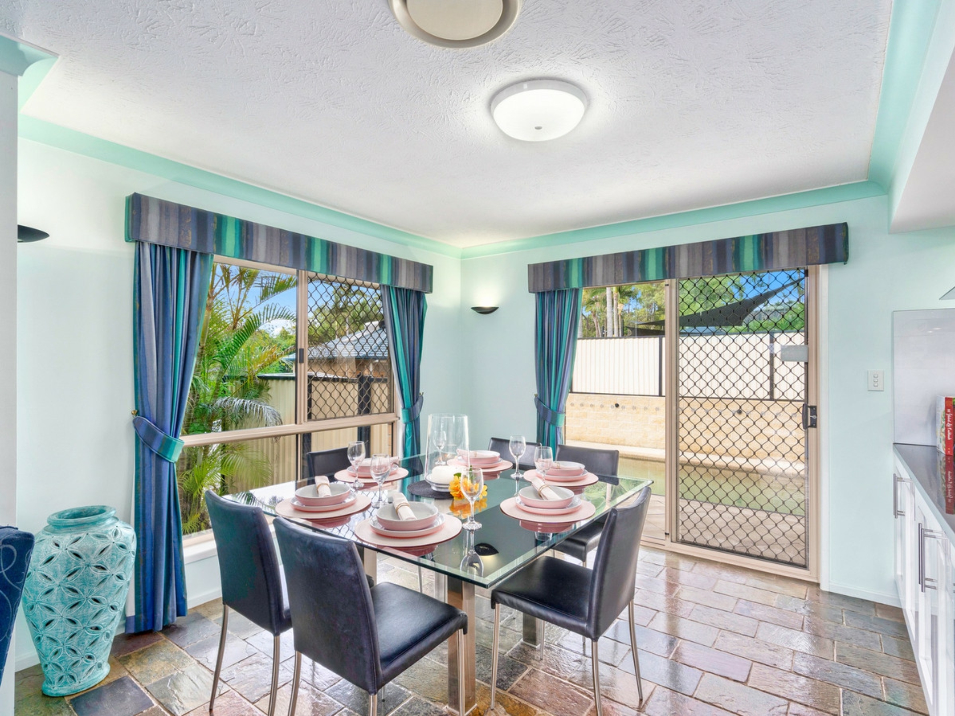 17-19 Columbine Way, GAVEN