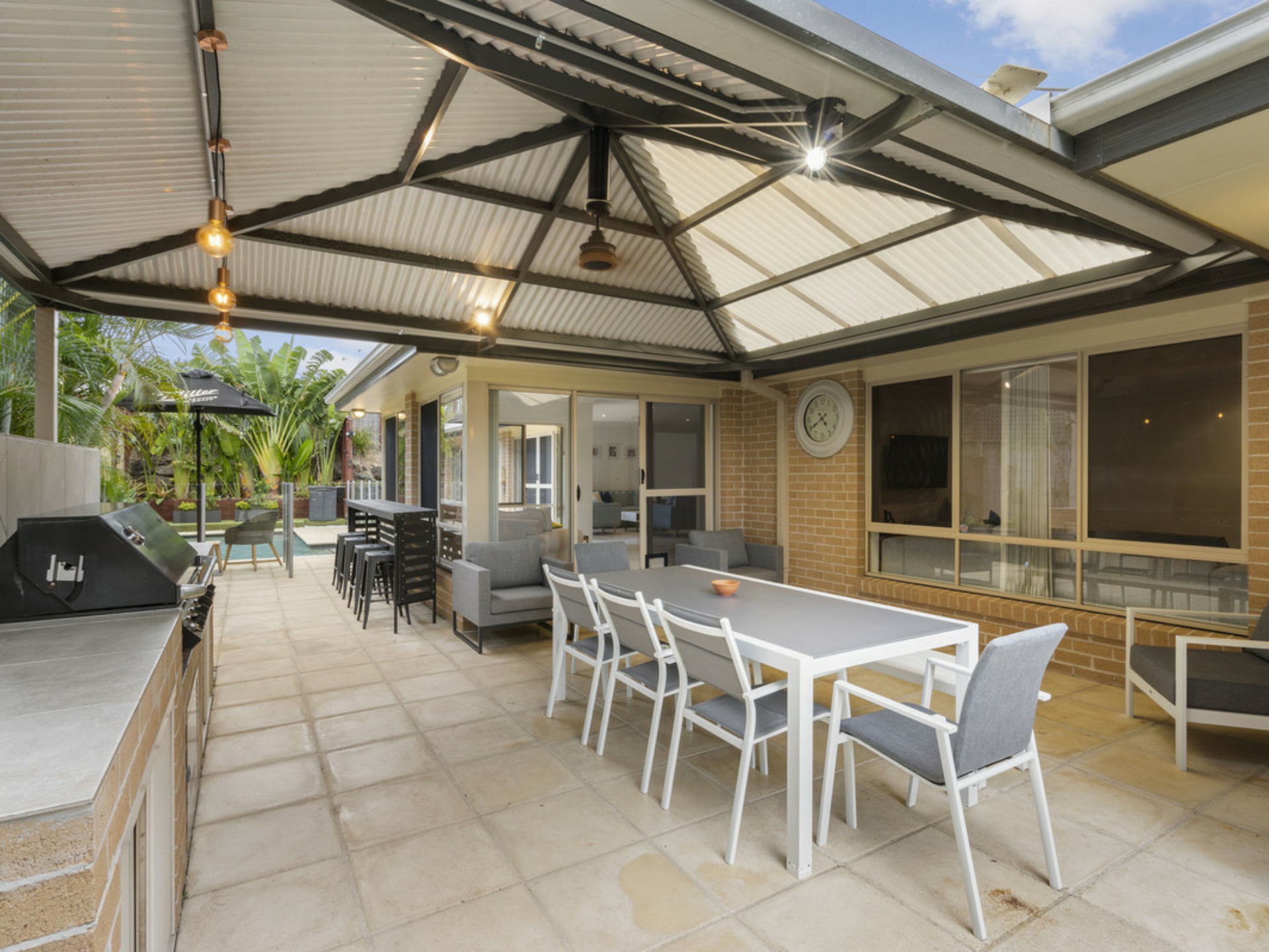8 Arragan Court, PACIFIC PINES