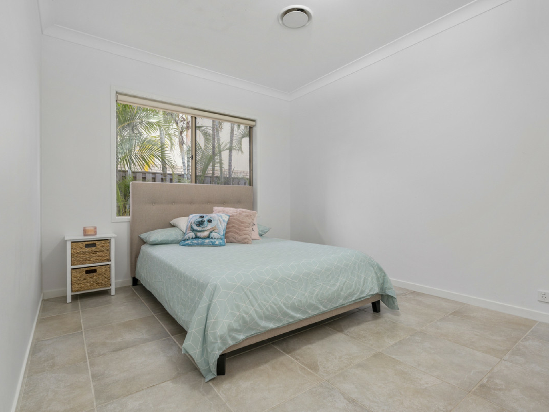 8 Arragan Court, PACIFIC PINES