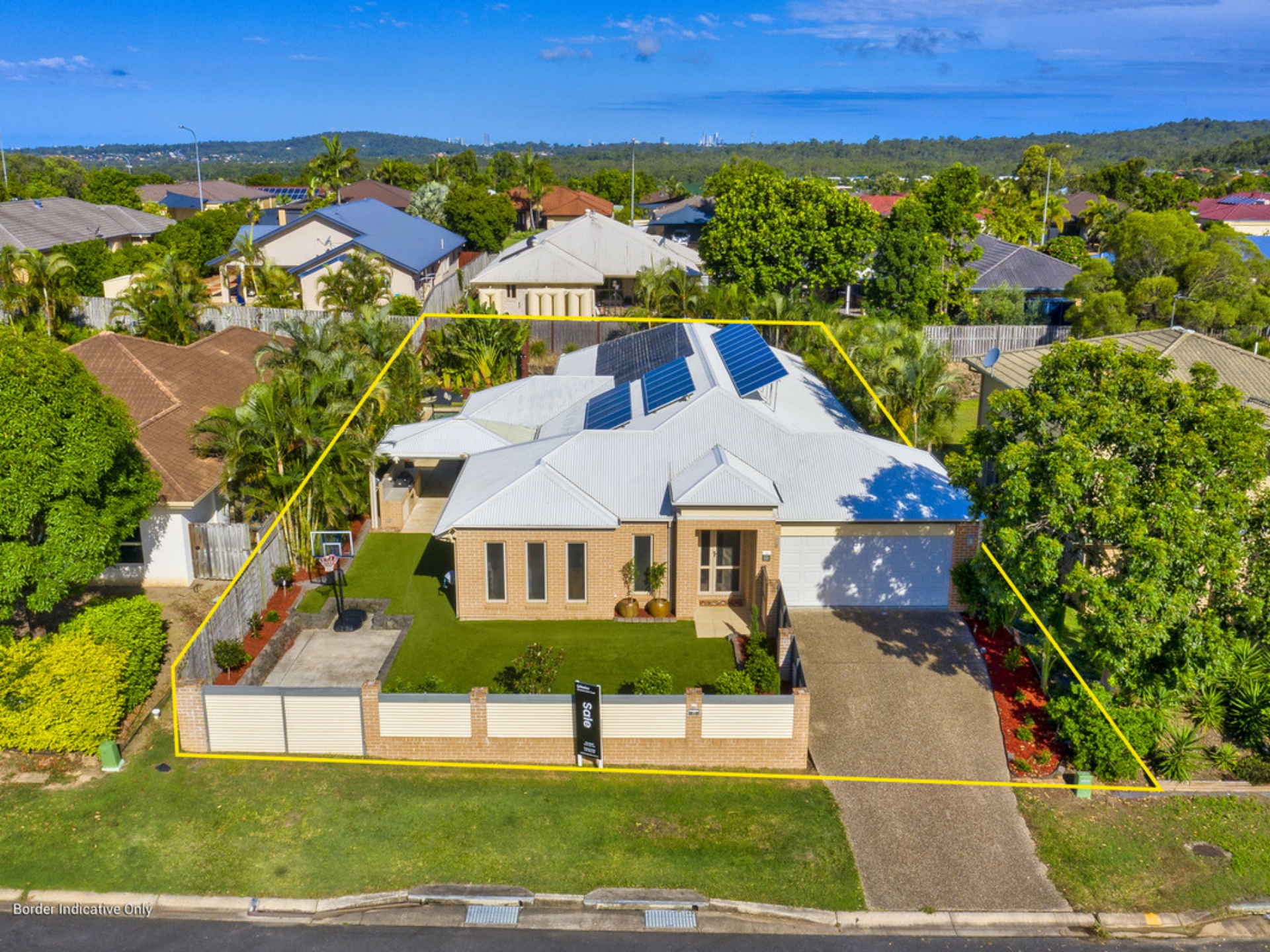 8 Arragan Court, PACIFIC PINES