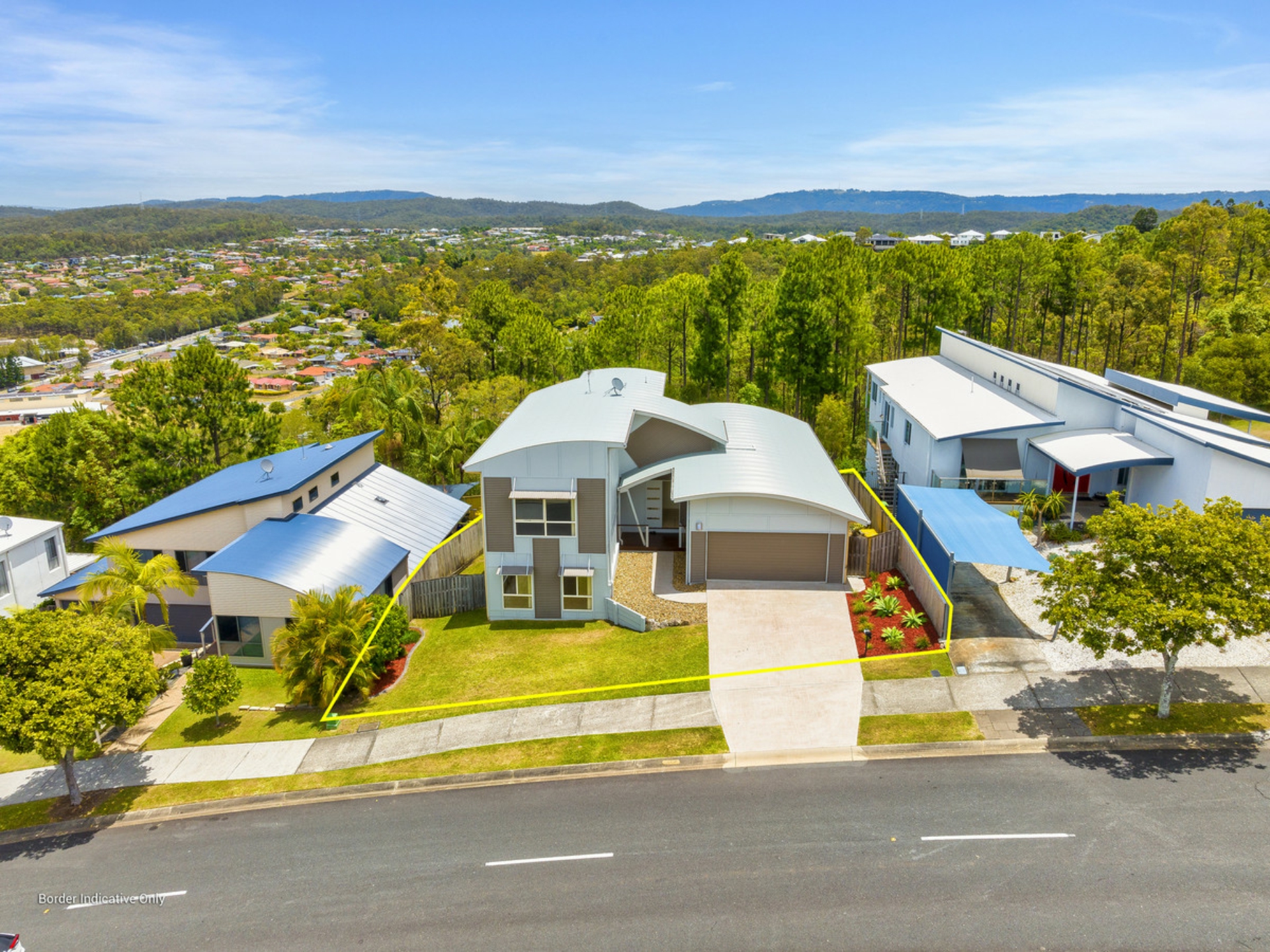 44 Midway Terrace Pacific Pines QLD Property Details LJ Hooker