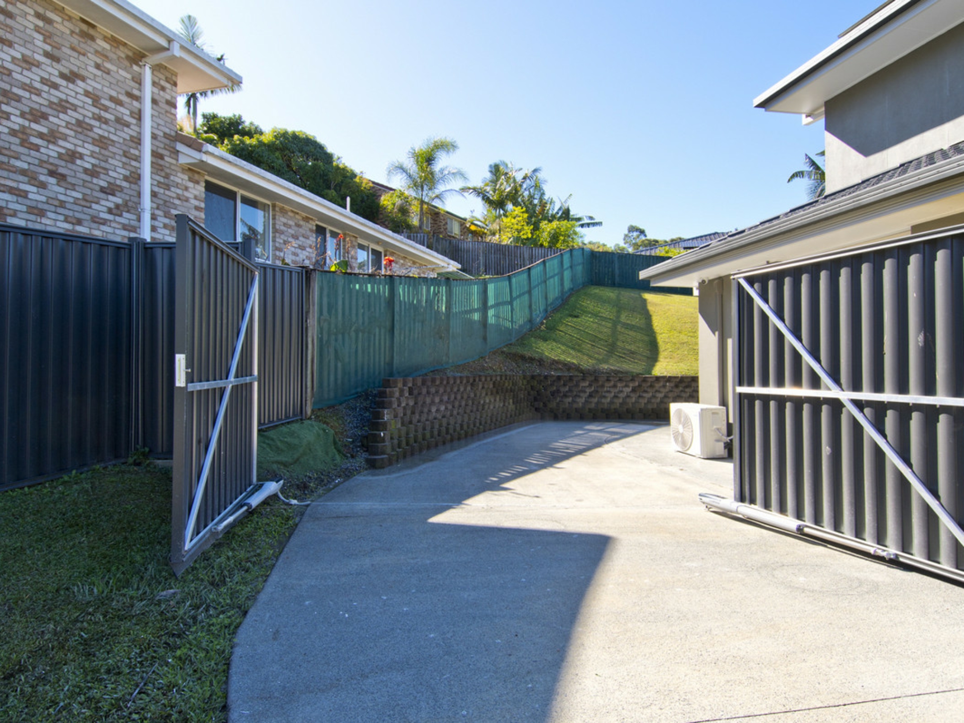 6 Napido Lane, PACIFIC PINES